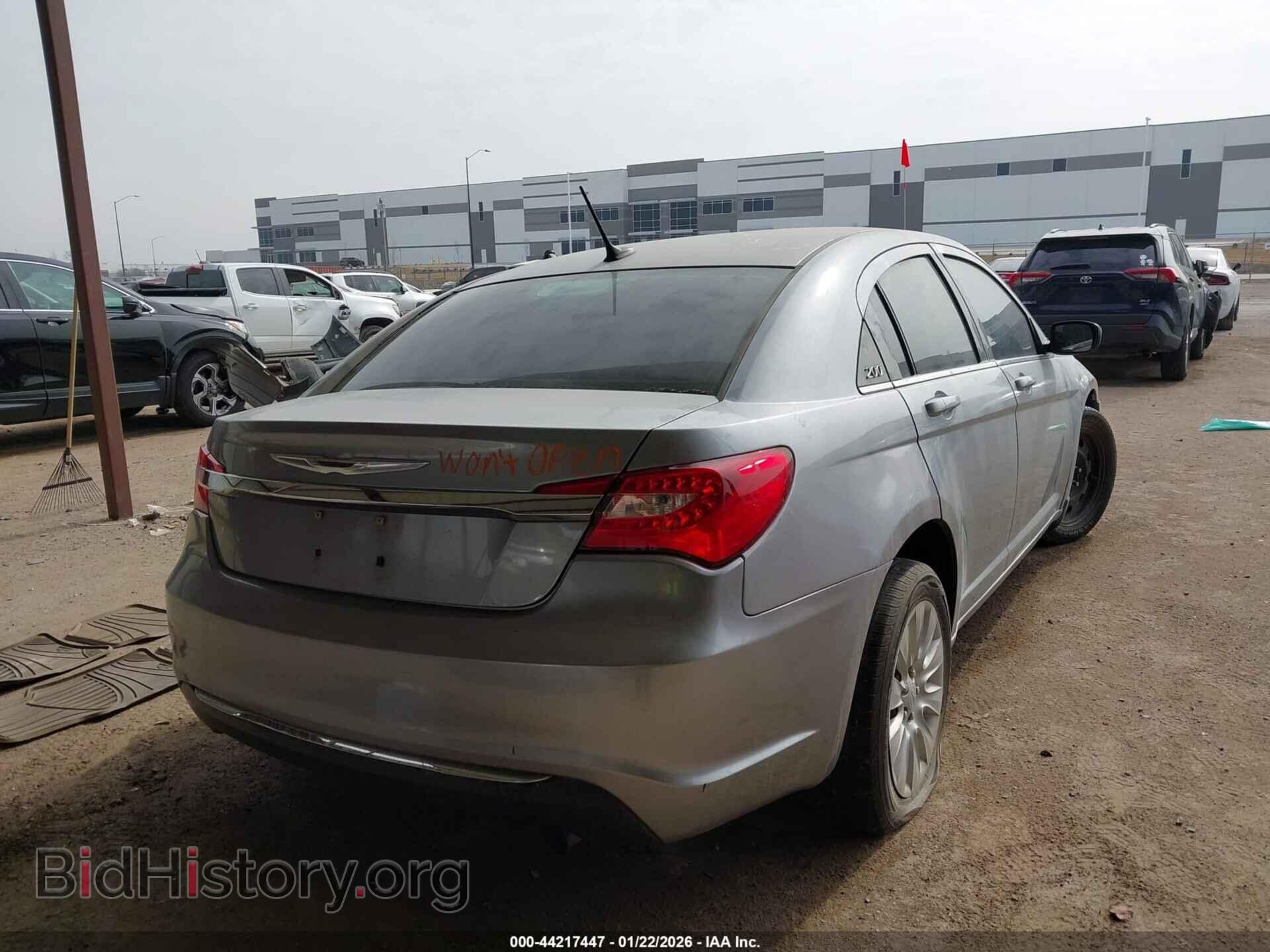 2013 CHRYSLER 200 - VIN: 1C3CCBAB7DN640946 - Фото 4
