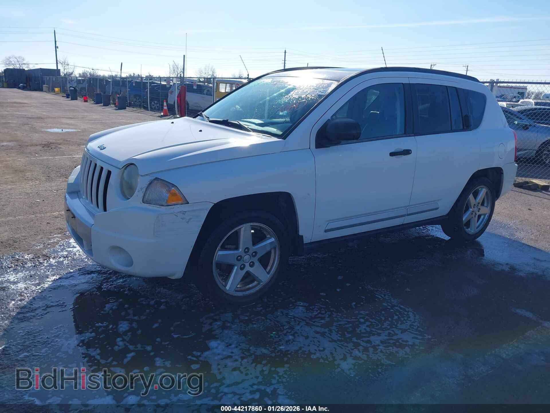 2007 JEEP COMPASS - VIN: 1J8FT57W27D132181 - Фото 2
