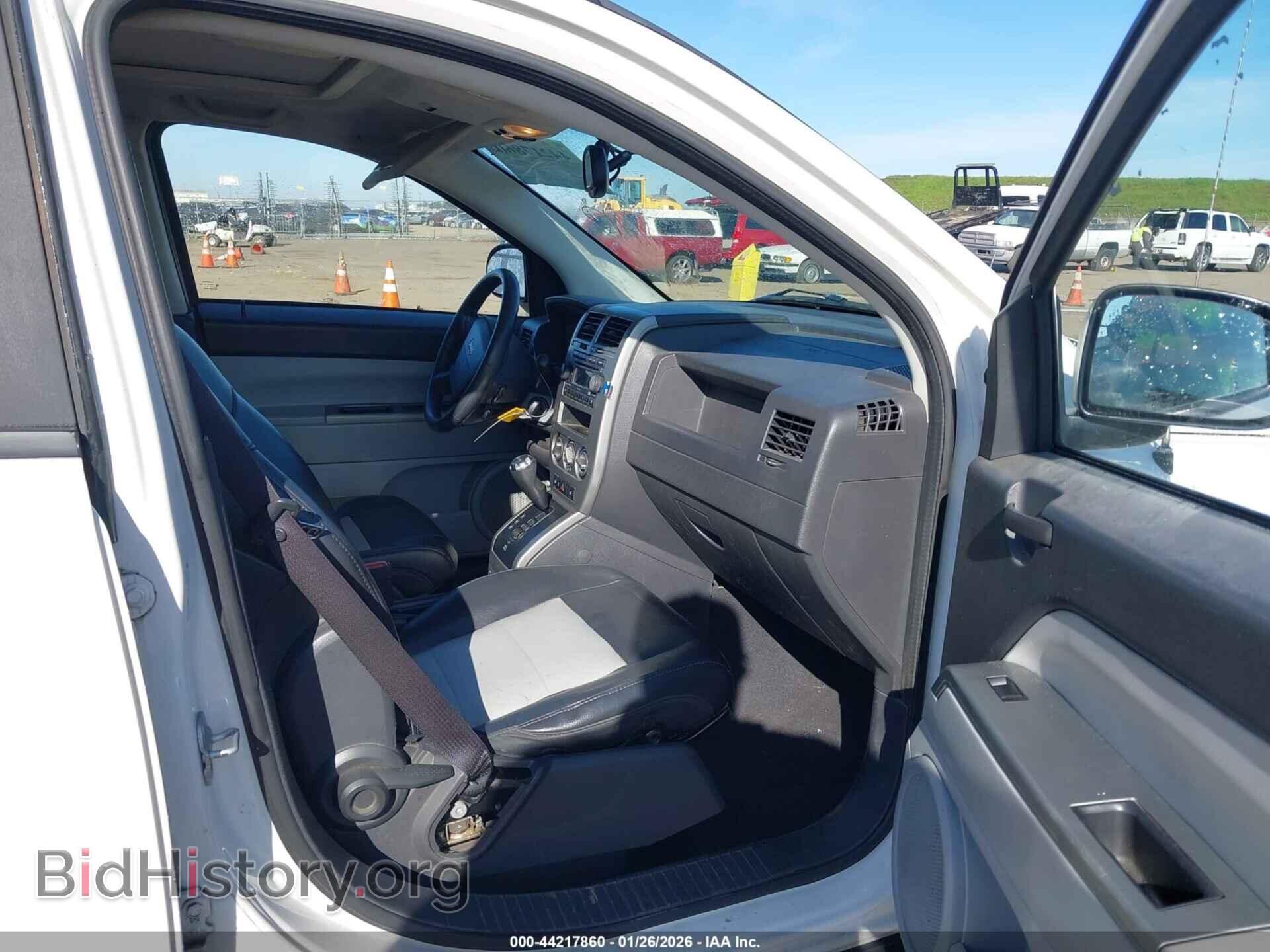 2007 JEEP COMPASS - VIN: 1J8FT57W27D132181 - Фото 5