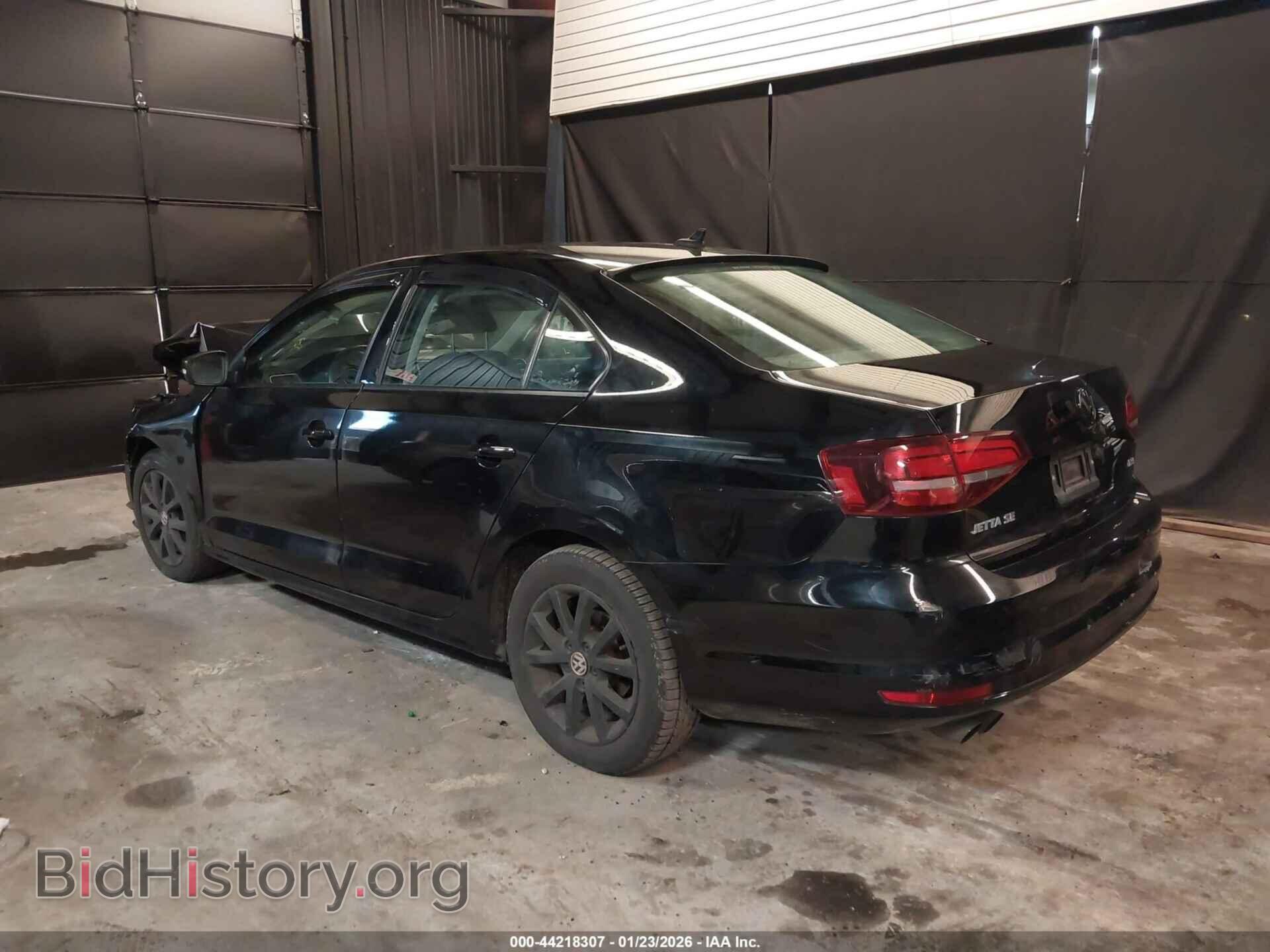 2017 VOLKSWAGEN JETTA - VIN: 3VWDB7AJ9HM319141 - Фото 3