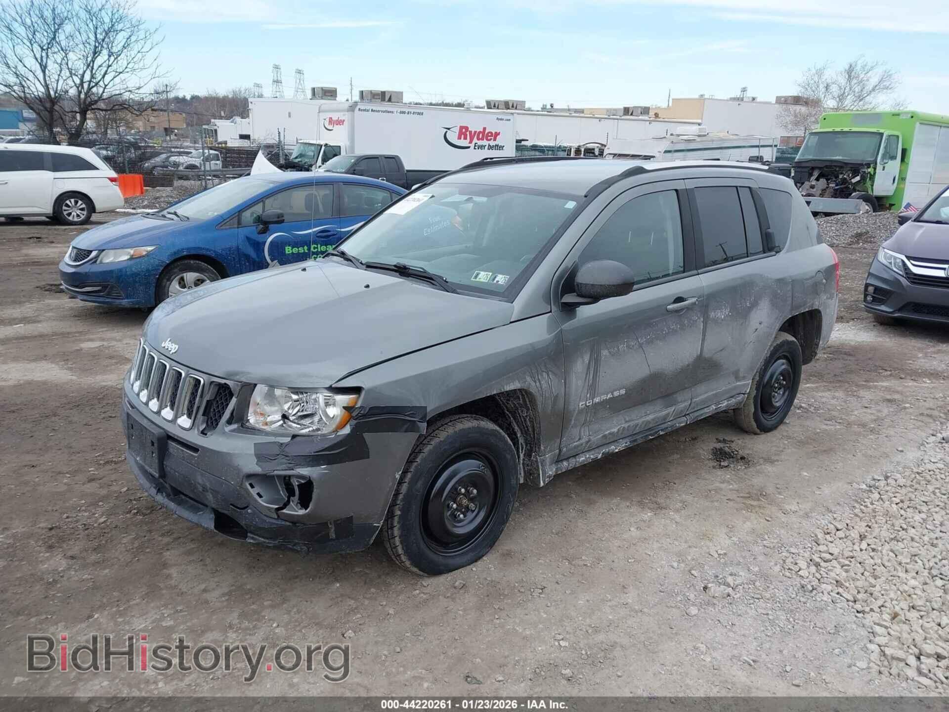 2011 JEEP COMPASS - VIN: 1J4NF1FB7BD202004 - Фото 2