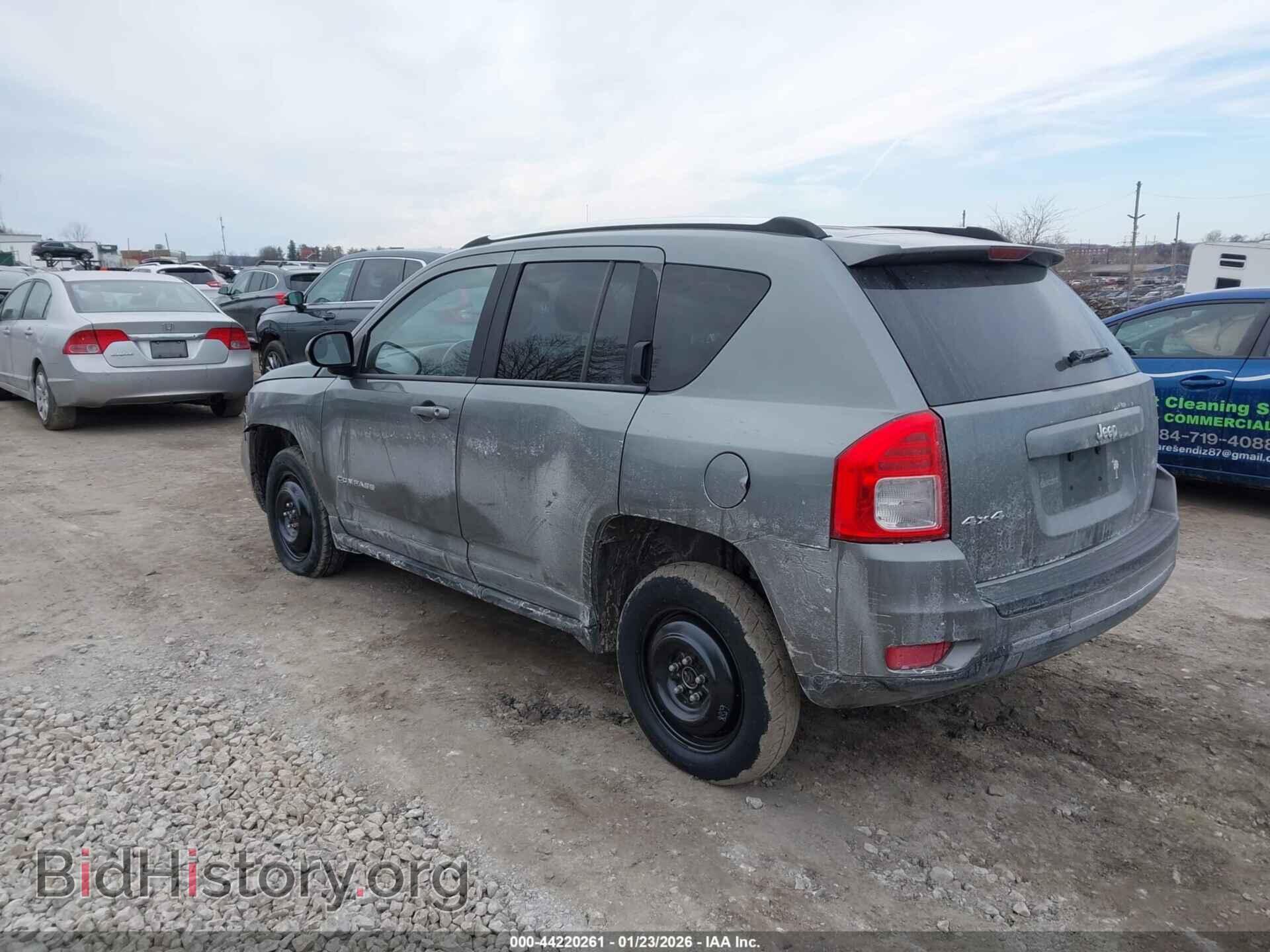 2011 JEEP COMPASS - VIN: 1J4NF1FB7BD202004 - Фото 3