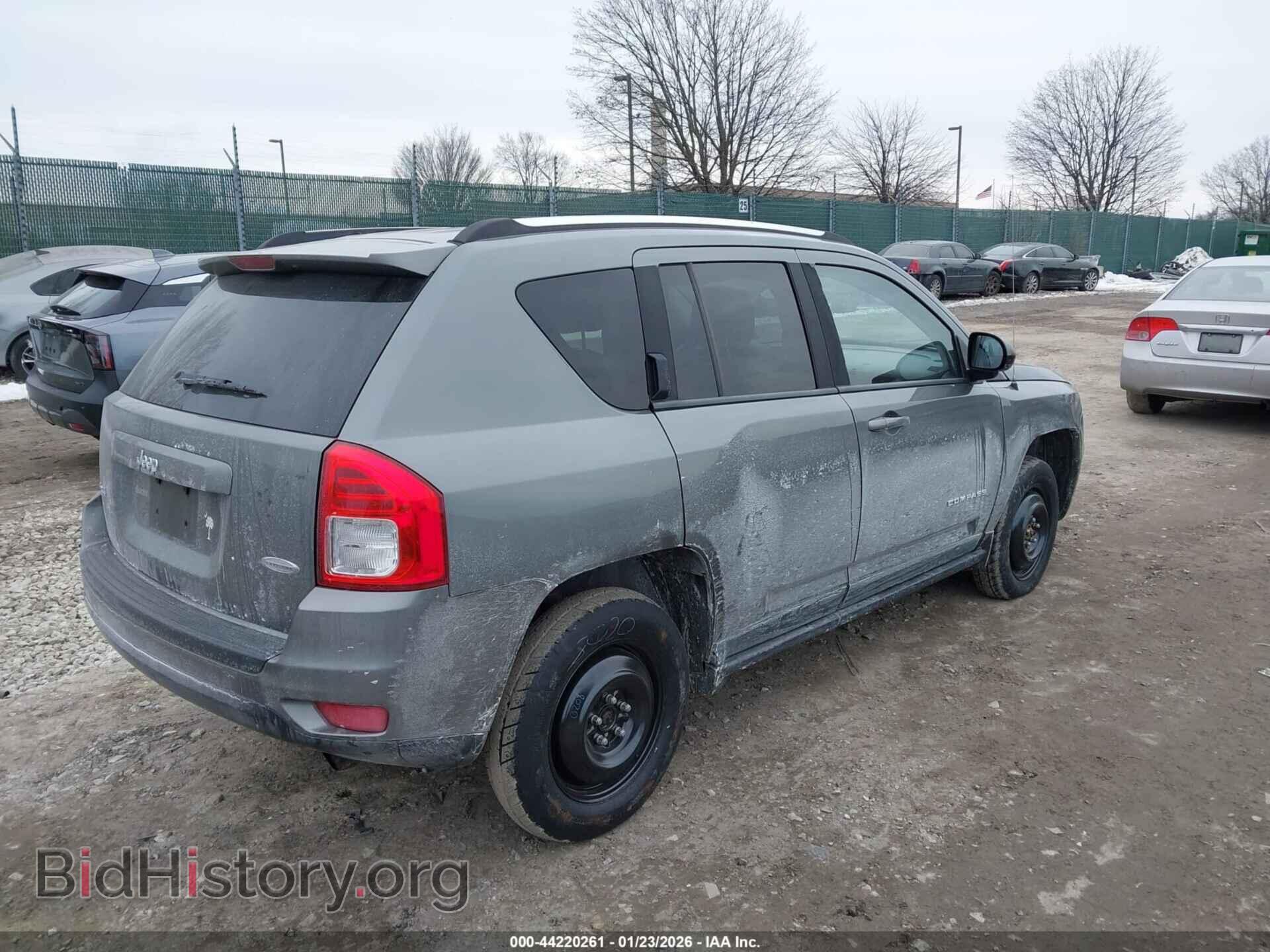 2011 JEEP COMPASS - VIN: 1J4NF1FB7BD202004 - Фото 4