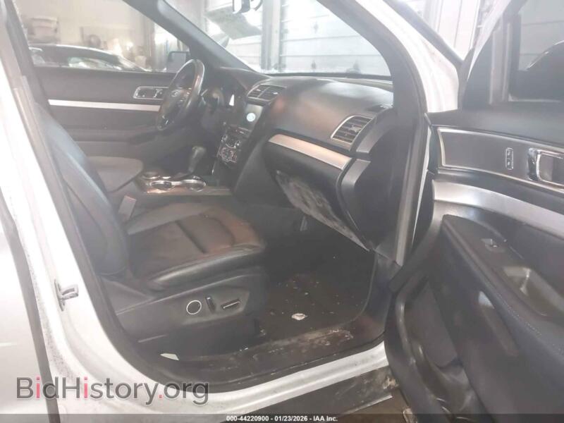 2017 Ford EXPLORER (VIN 1FM5K8D86HGD88817) — photo 5 of 15