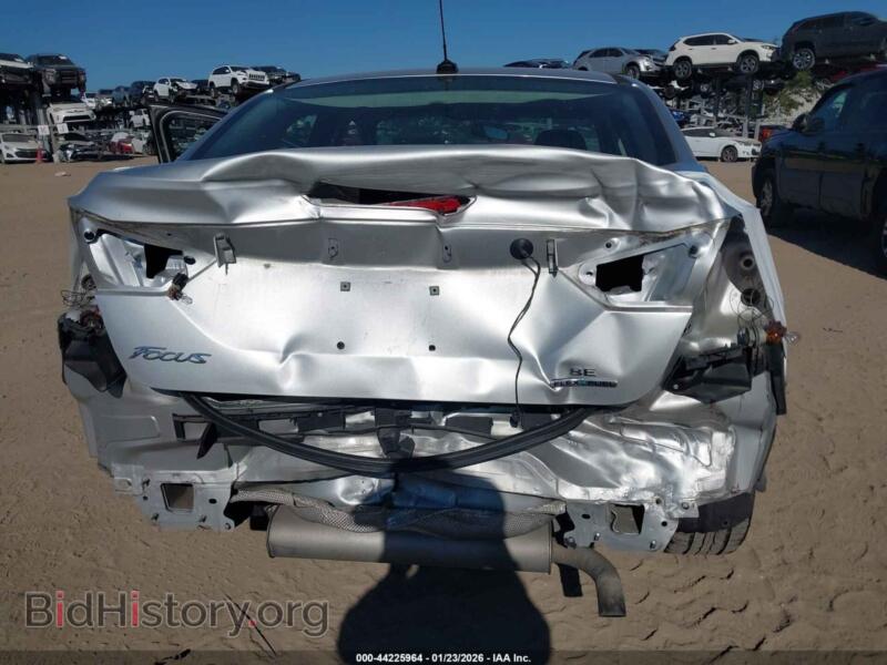 2014 Ford FOCUS (VIN 1FADP3F22EL256093) — photo 6 of 16