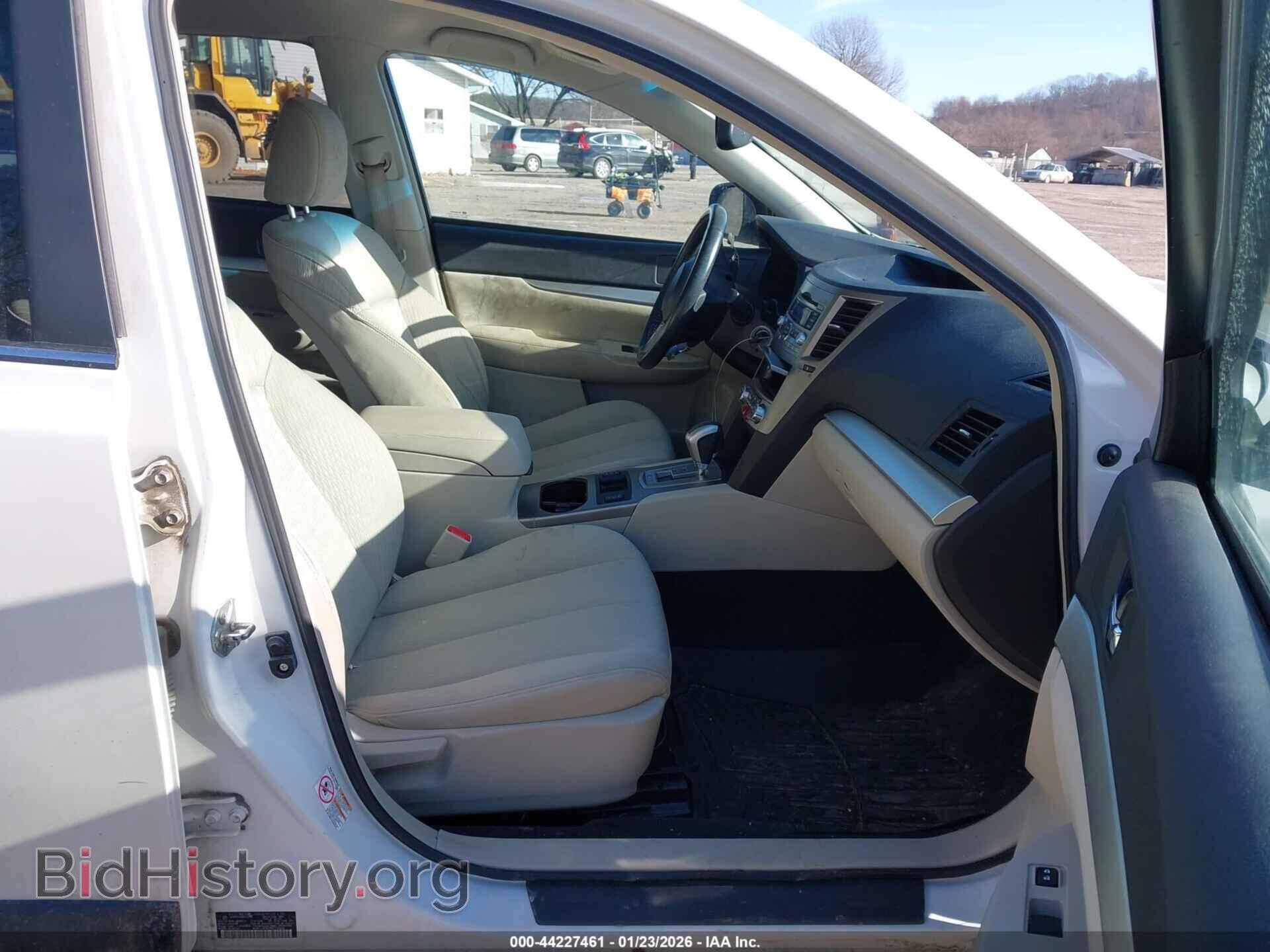 2011 SUBARU OUTBACK - VIN: 4S4BRCCC6B3373174 - Photo 5
