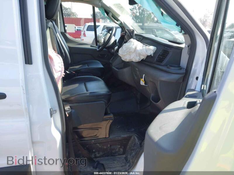 2025 Ford TRANSIT-250 (VIN 1FTBR1Y84SKA32004) — photo 5 of 16