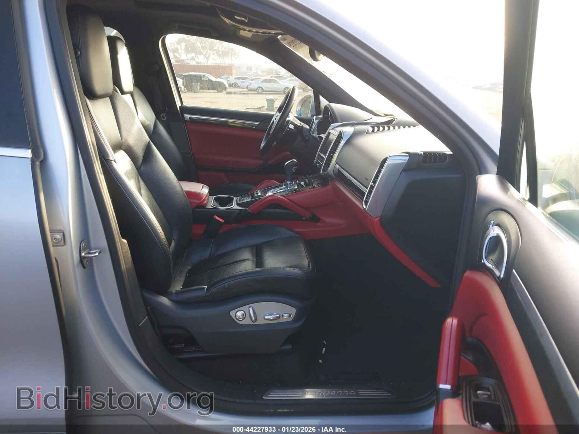 2016 PORSCHE CAYENNE - VIN: WP1AA2A2XGLA04898 - Photo 5