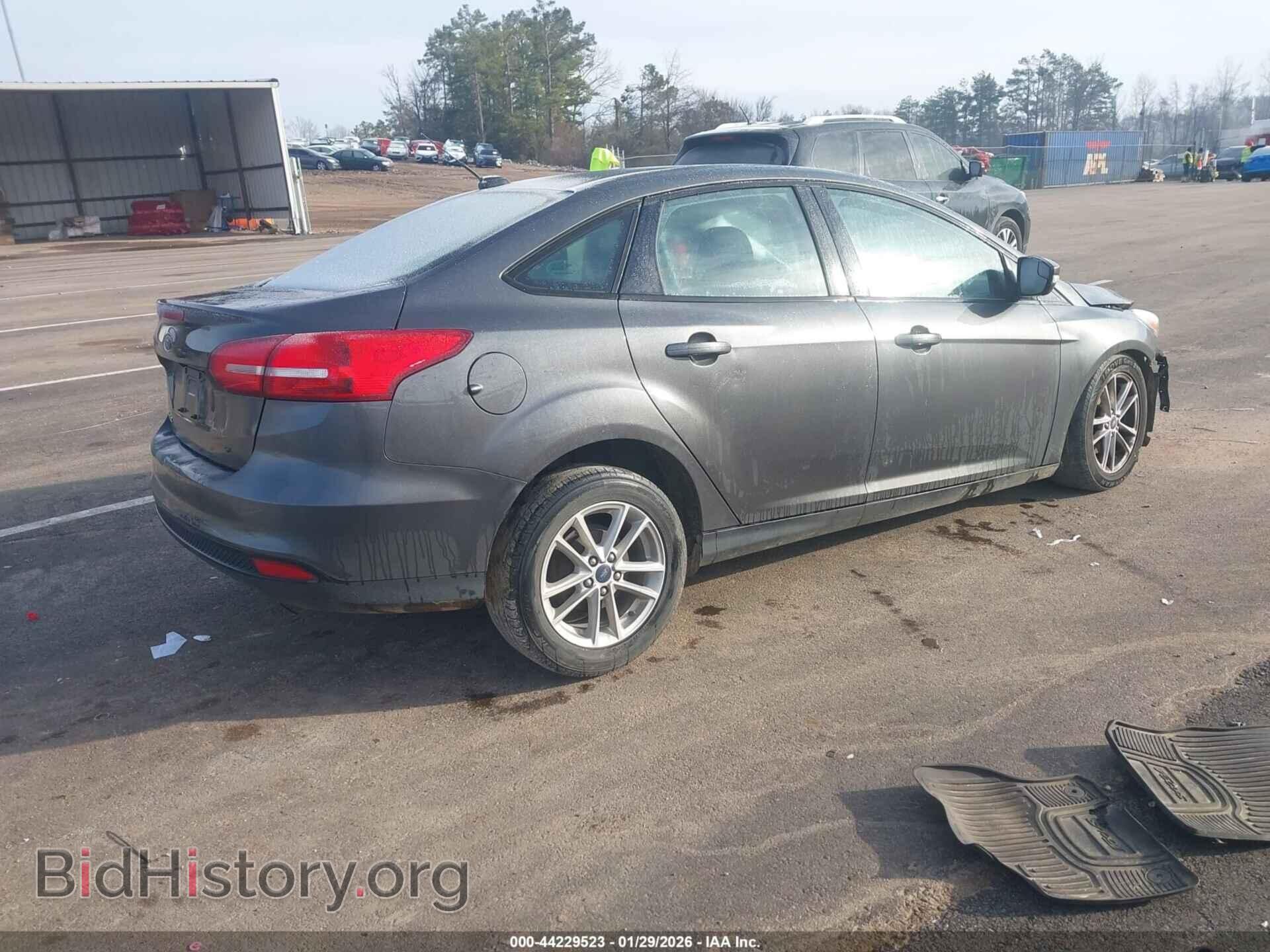 2017 FORD FOCUS - VIN: 1FADP3F2XHL259392 - Фото 4