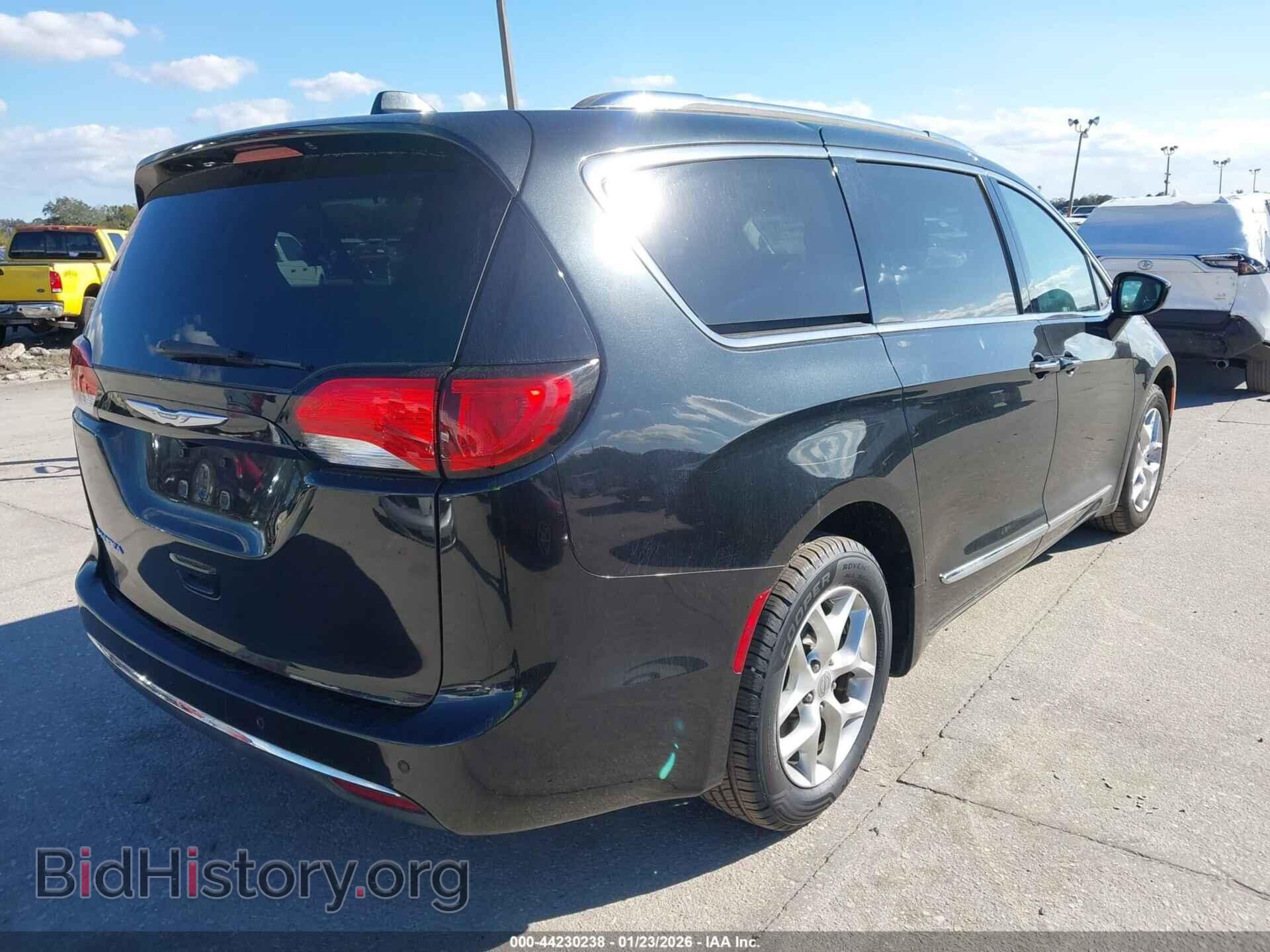 2017 CHRYSLER PACIFICA - VIN: 2C4RC1EG5HR622752 - Фото 4