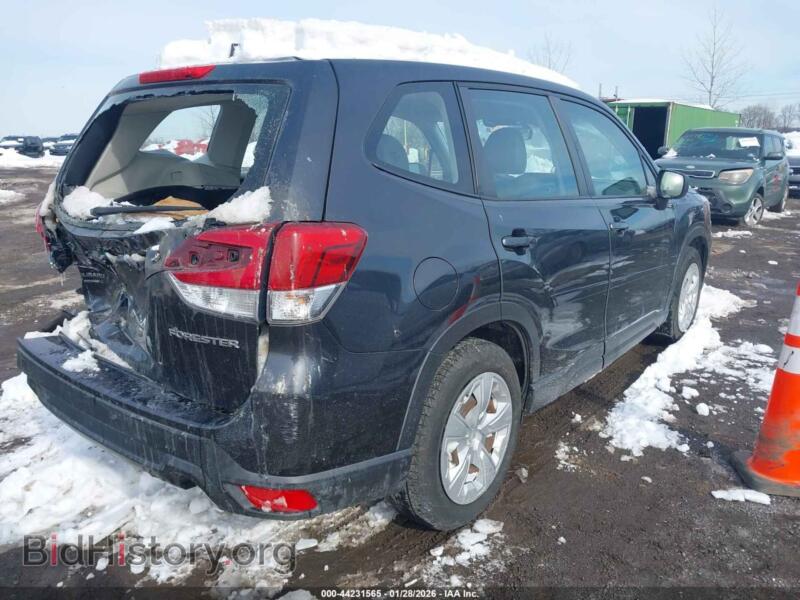 2019 Subaru FORESTER (VIN JF2SKAAC2KH492148) — photo 4 of 17