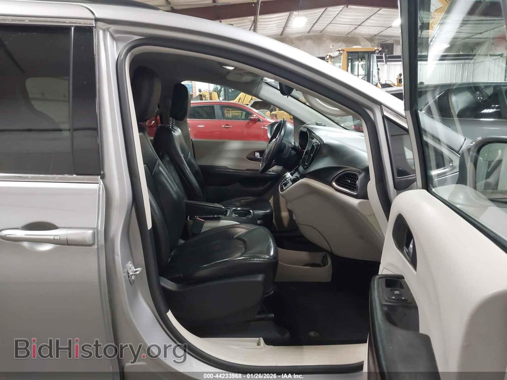 2017 CHRYSLER PACIFICA - VIN: 2C4RC1BG3HR784979 - Фото 5