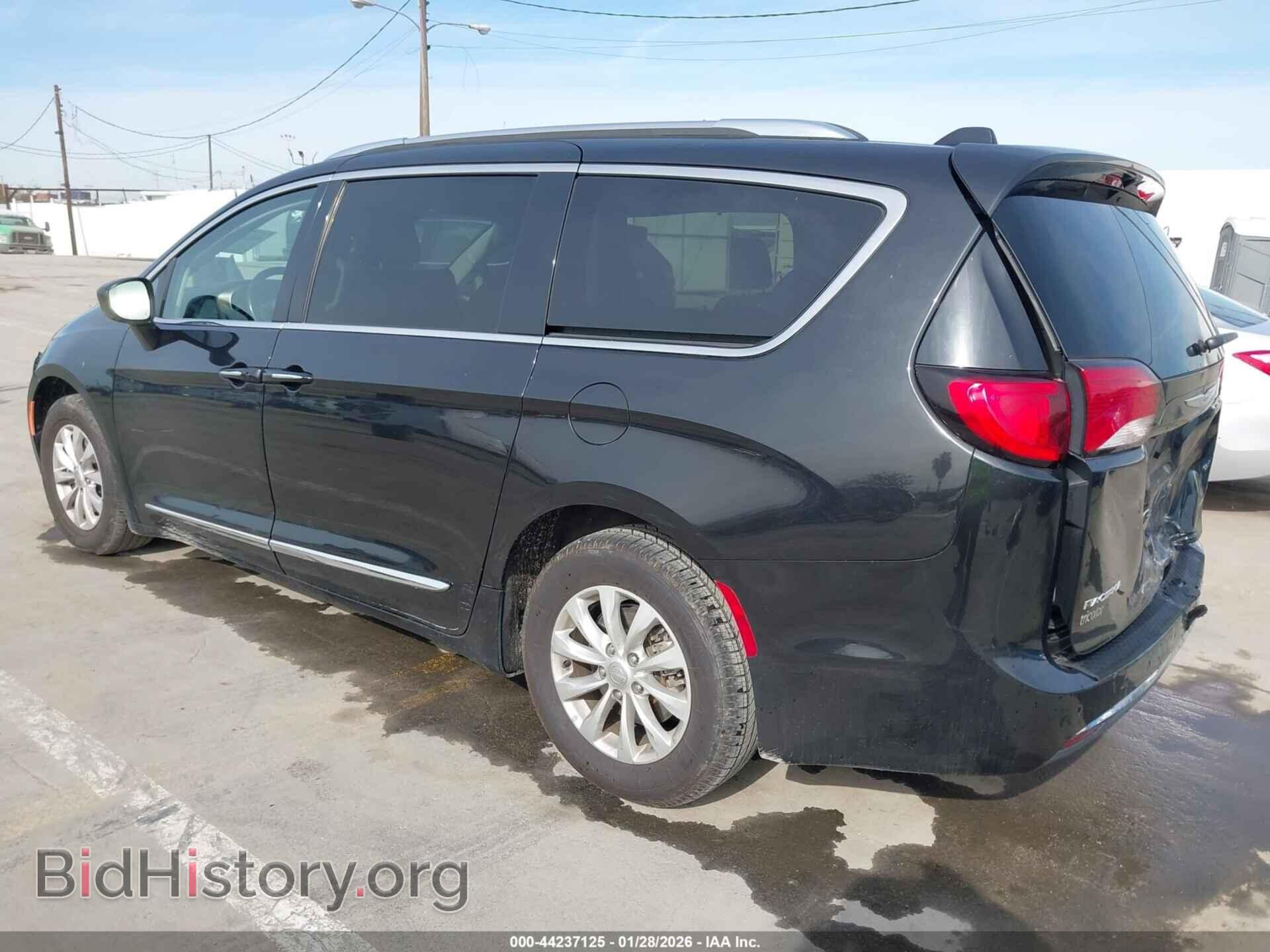 2019 CHRYSLER PACIFICA - VIN: 2C4RC1BG2KR592749 - Photo 3