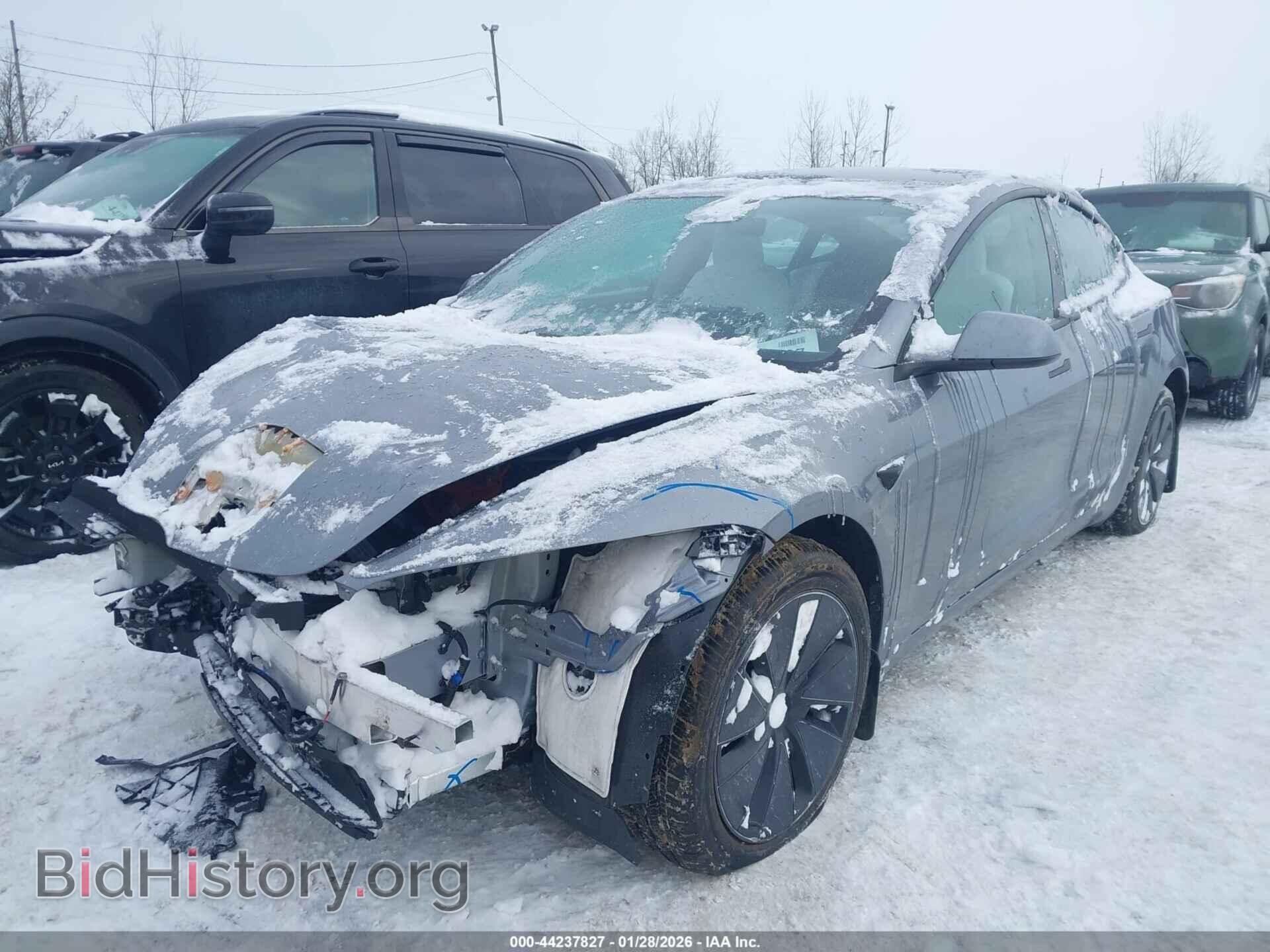 2025 TESLA MODEL 3 - VIN: 5YJ3E1EBXSF930166 - Фото 2