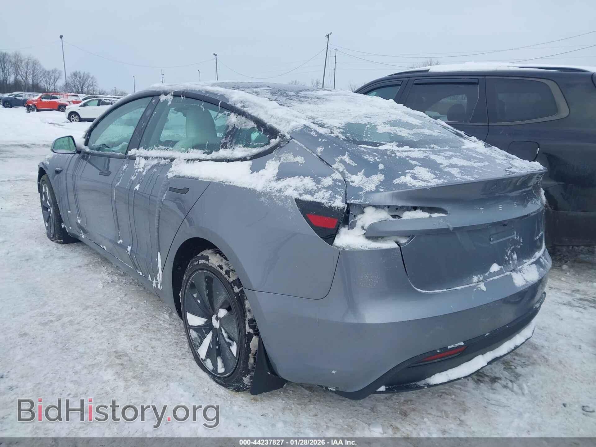 2025 TESLA MODEL 3 - VIN: 5YJ3E1EBXSF930166 - Фото 3