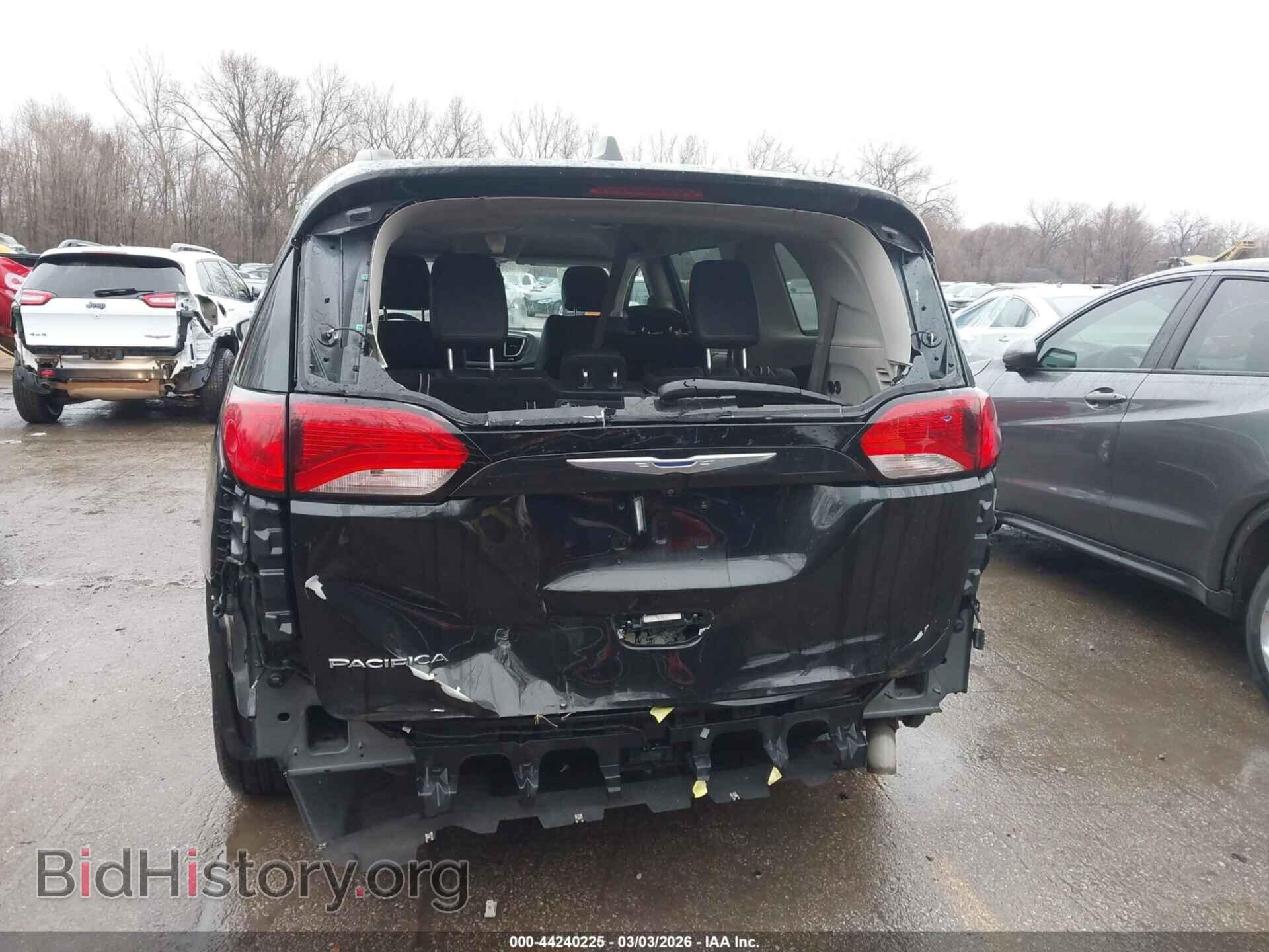 2017 CHRYSLER PACIFICA - VIN: 2C4RC1BG4HR820985 - Фото 6