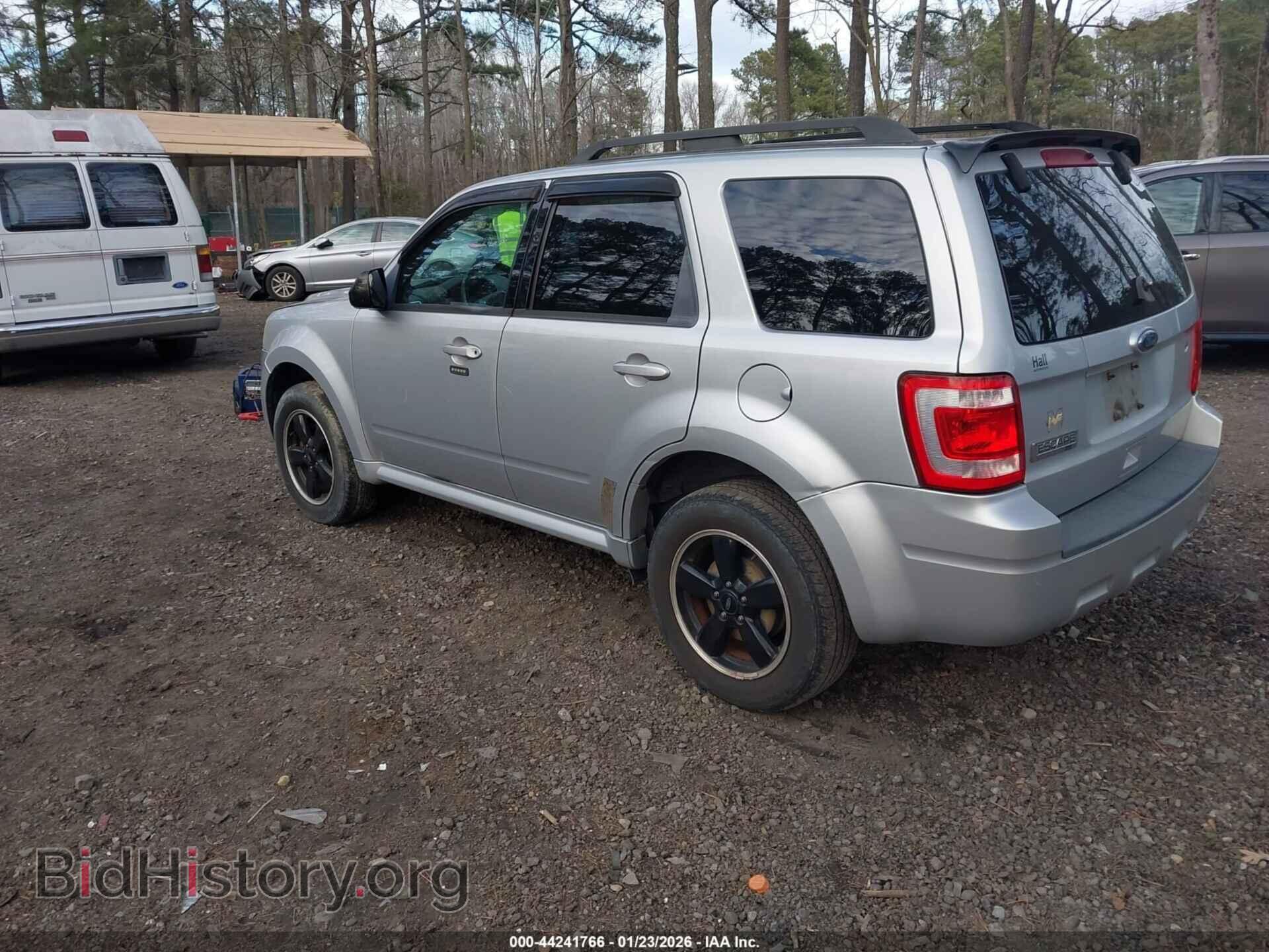 2010 FORD ESCAPE - VIN: 1FMCU0D74AKA42763 - Фото 3
