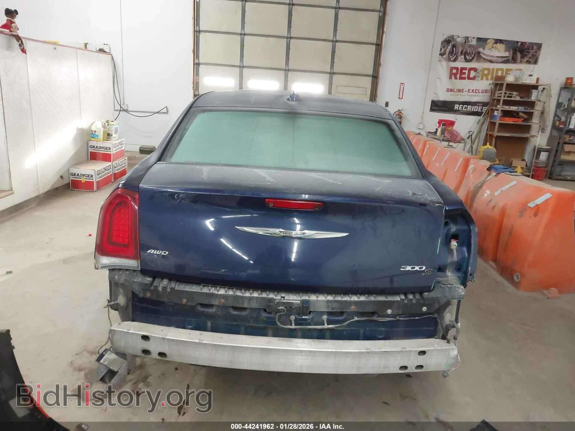 2016 CHRYSLER 300 - VIN: 2C3CCAGGXGH208975 - Фото 17