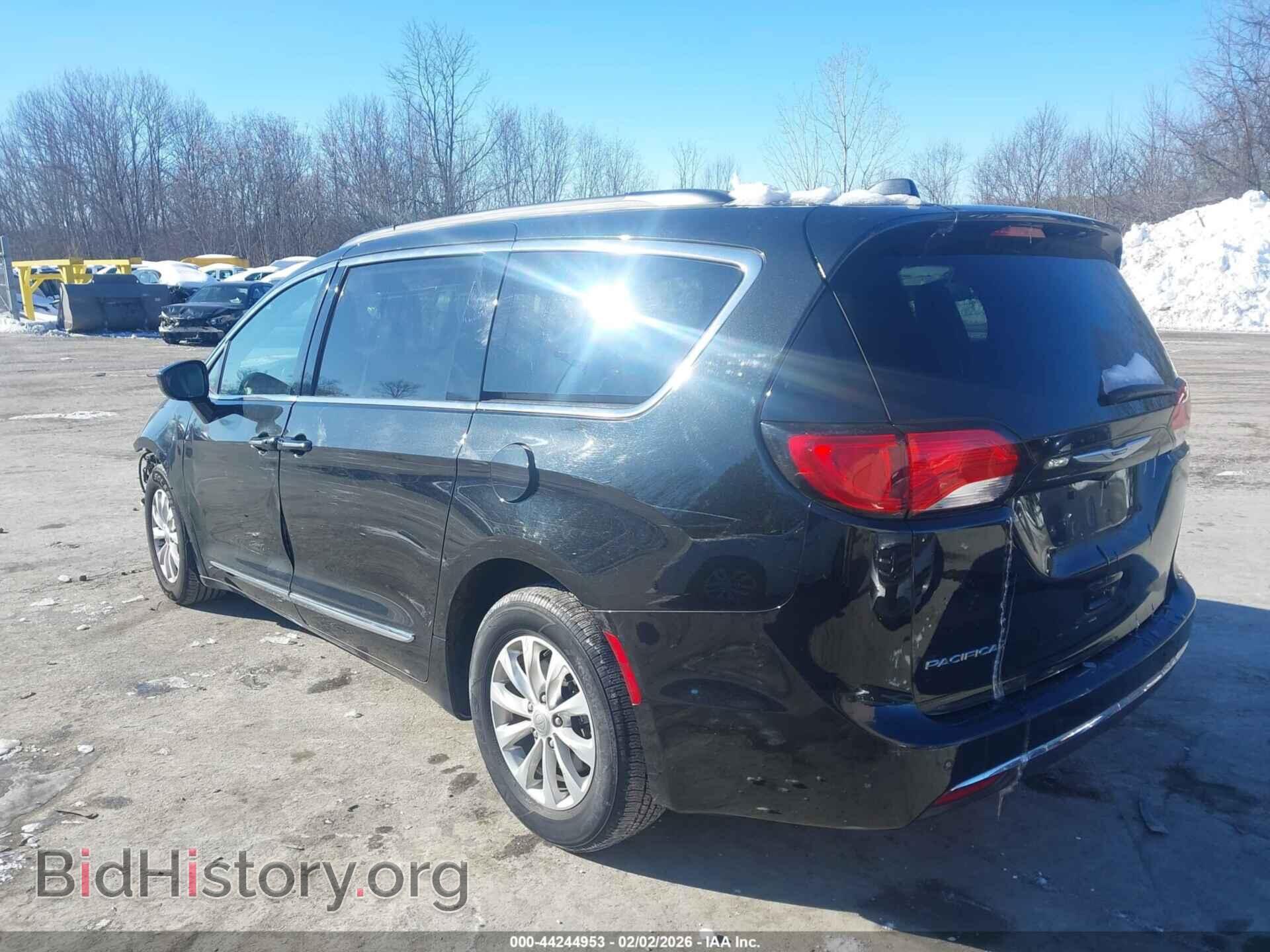 2017 CHRYSLER PACIFICA - VIN: 2C4RC1BG2HR832004 - Фото 3