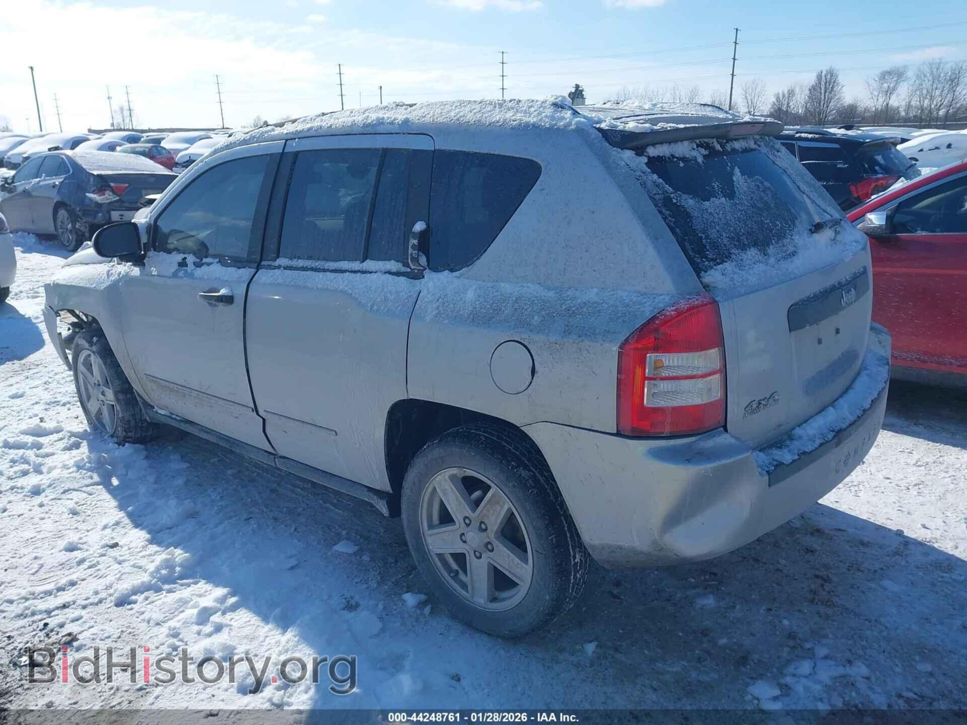 2009 JEEP COMPASS - VIN: 1J4FF47B99D237075 - Фото 3