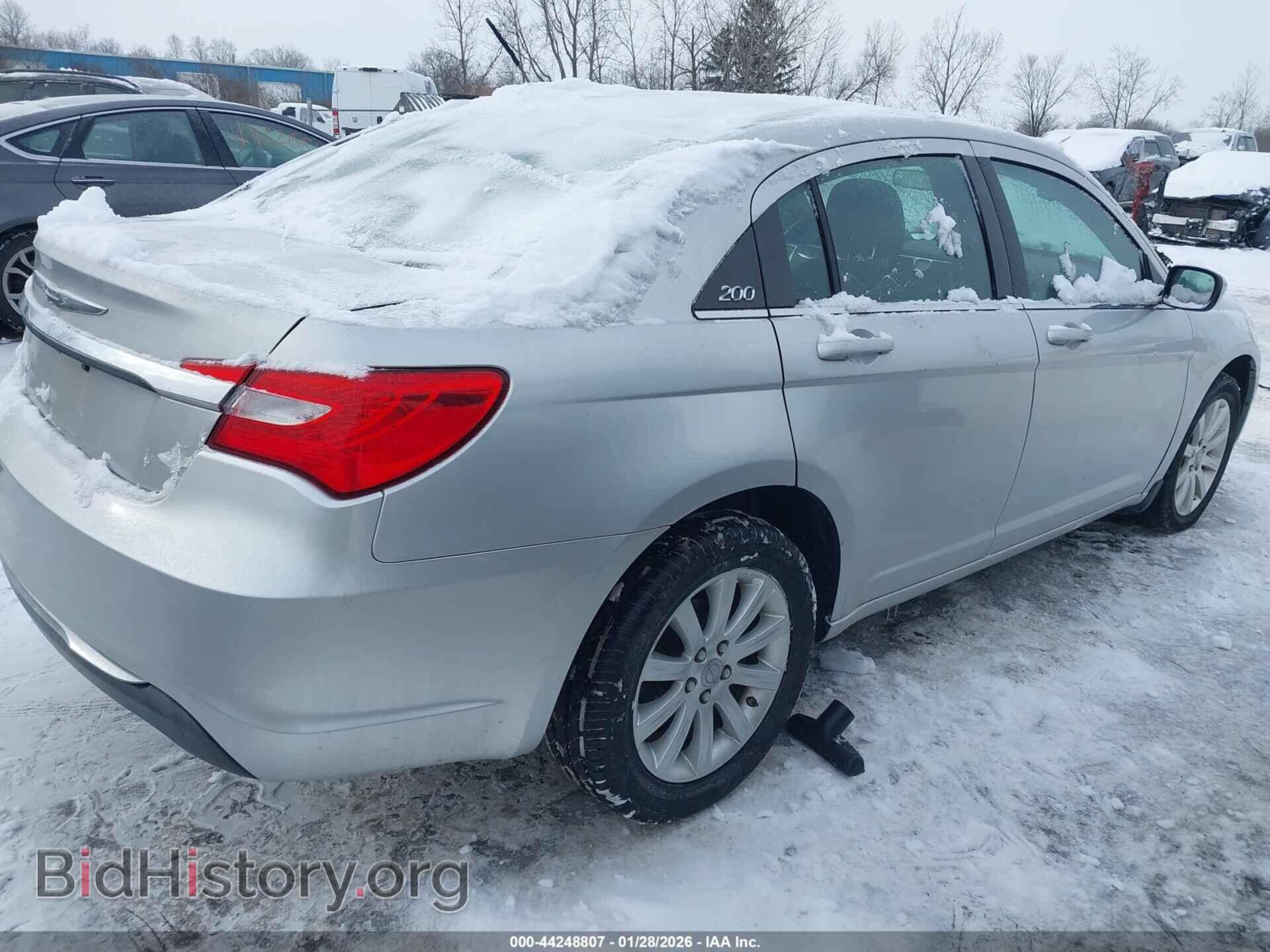 2011 CHRYSLER 200 - VIN: 1C3BC1FB1BN624186 - Фото 4