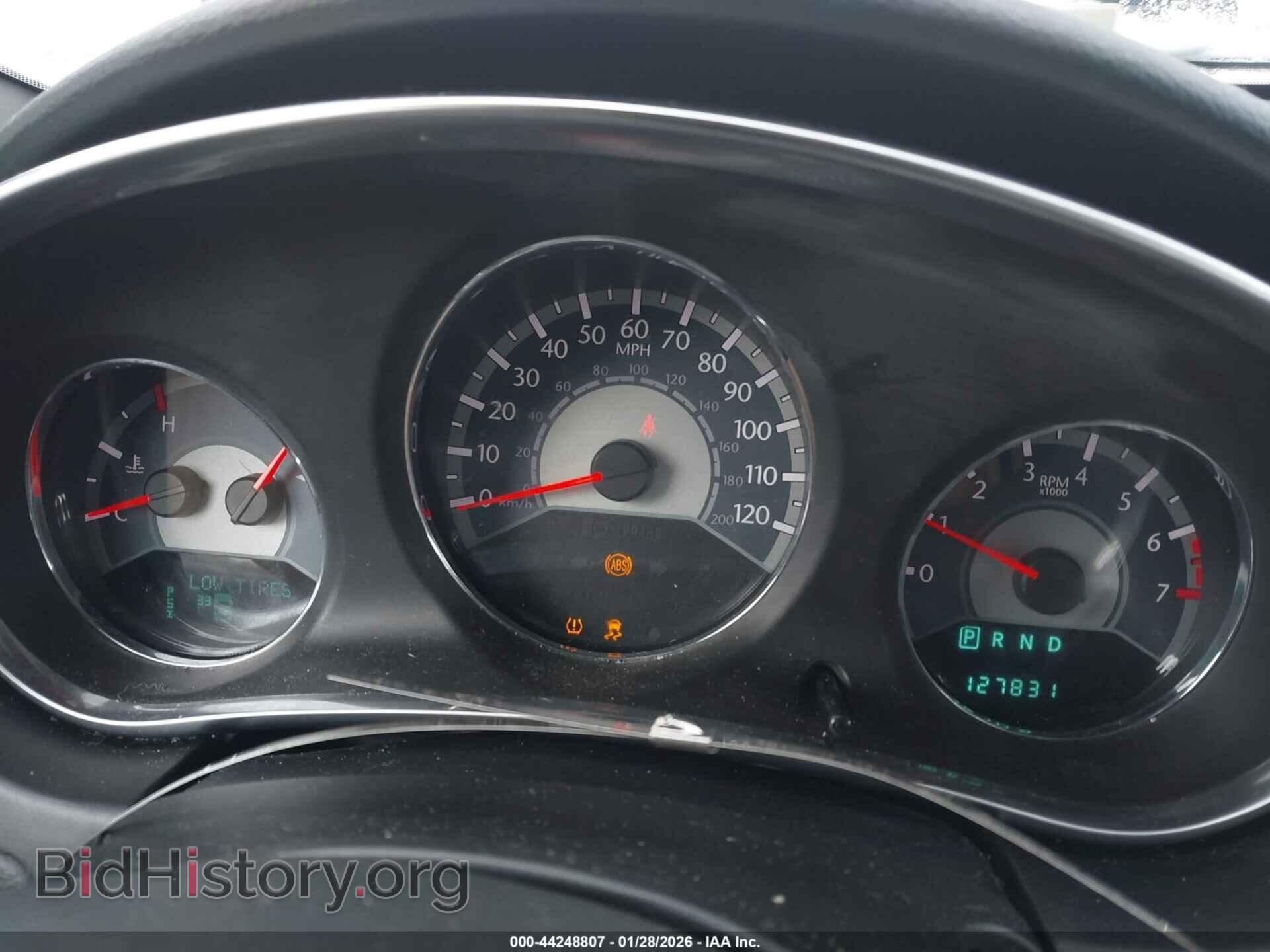 2011 CHRYSLER 200 - VIN: 1C3BC1FB1BN624186 - Фото 7