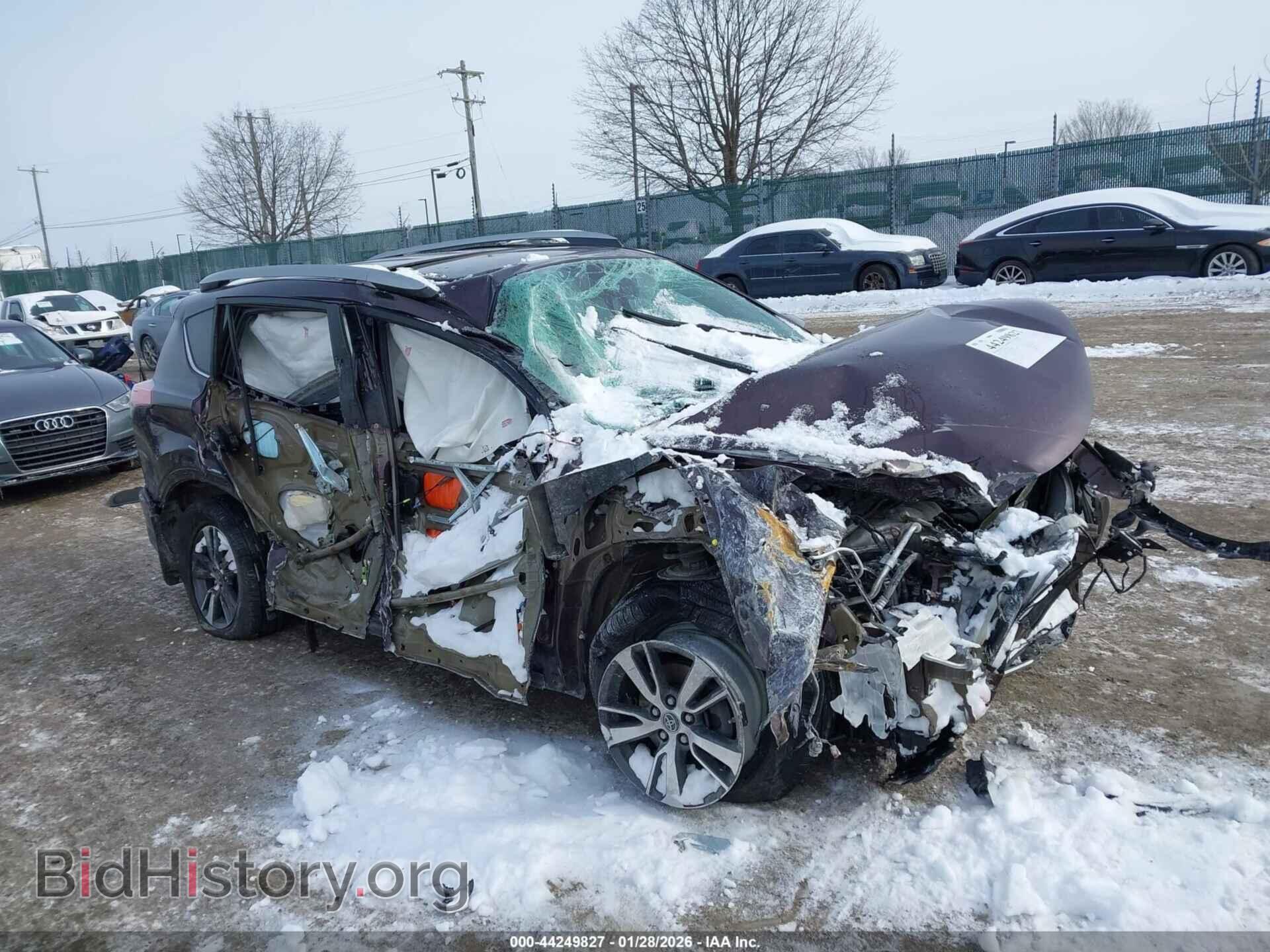 Photo 2T3RFREV8HW609634 - TOYOTA RAV4 2017