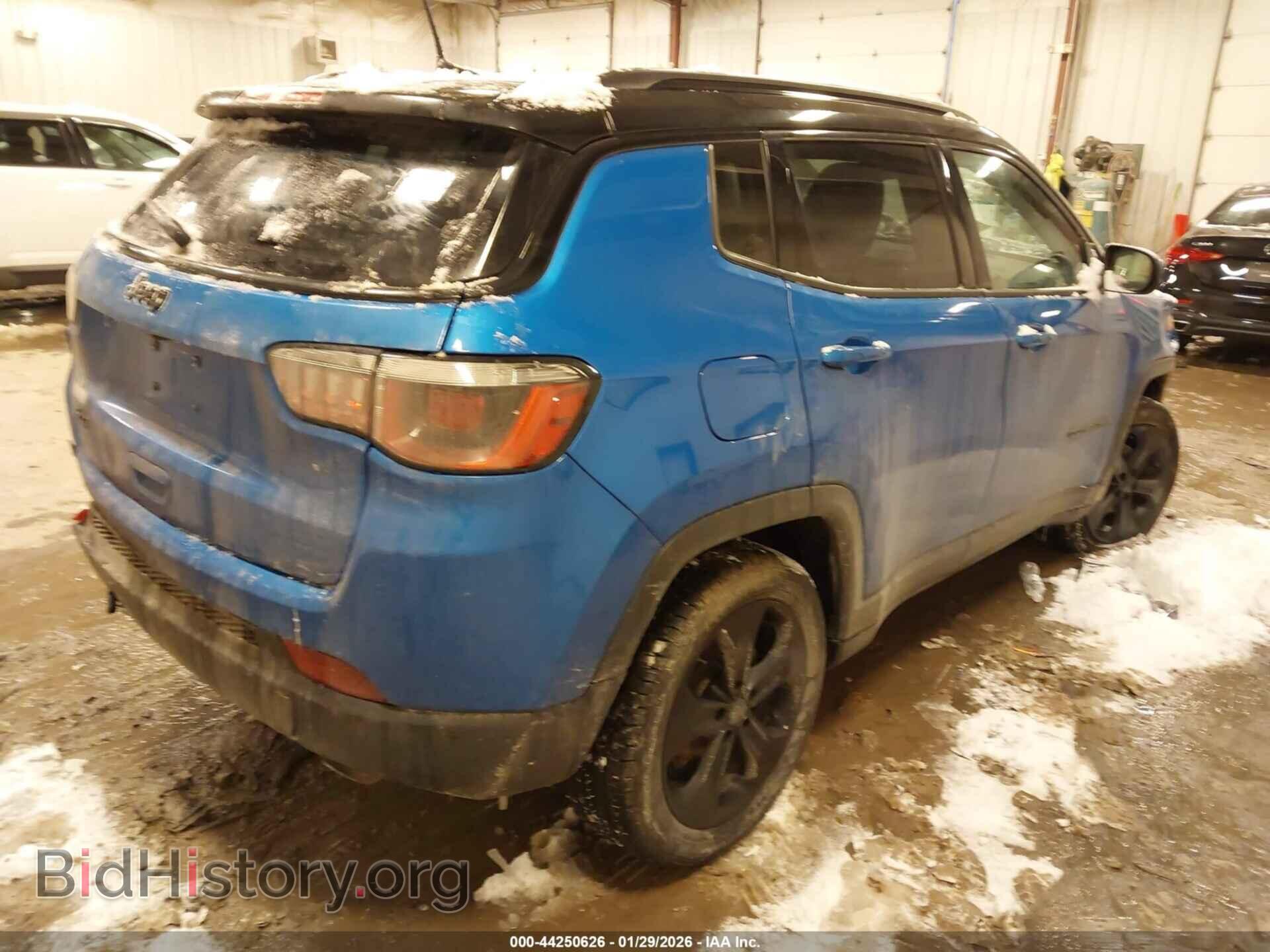 2019 JEEP COMPASS - VIN: 3C4NJDBB6KT598531 - Фото 4