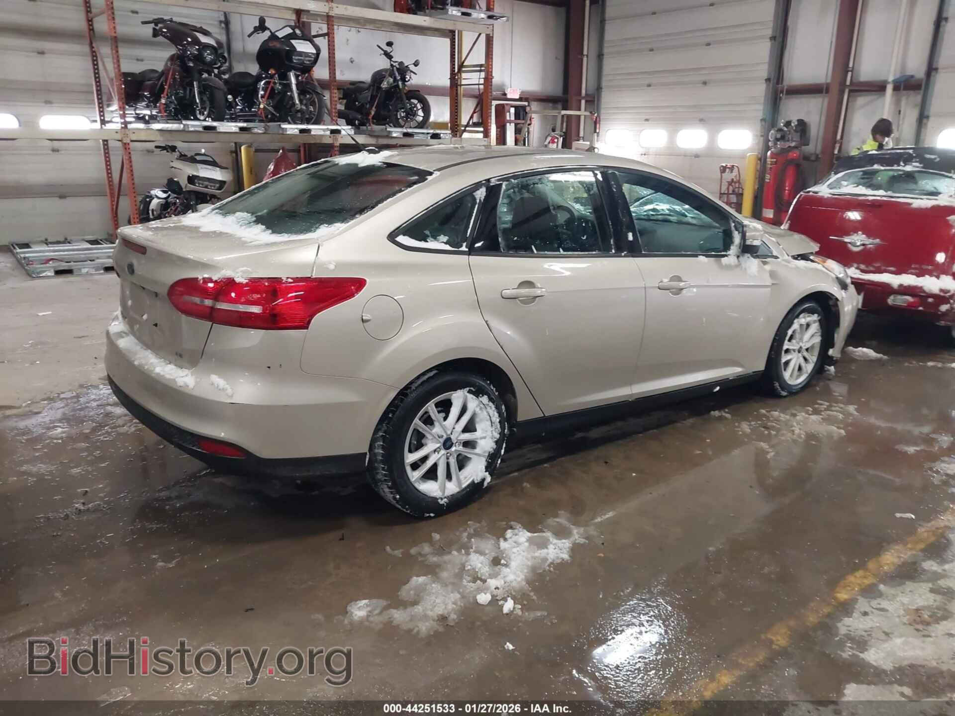 2017 FORD FOCUS - VIN: 1FADP3F28HL302160 - Фото 4