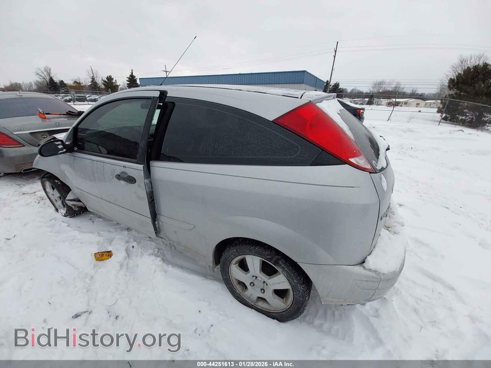 2007 FORD FOCUS - VIN: 1FAHP31N87W274568 - Фото 3
