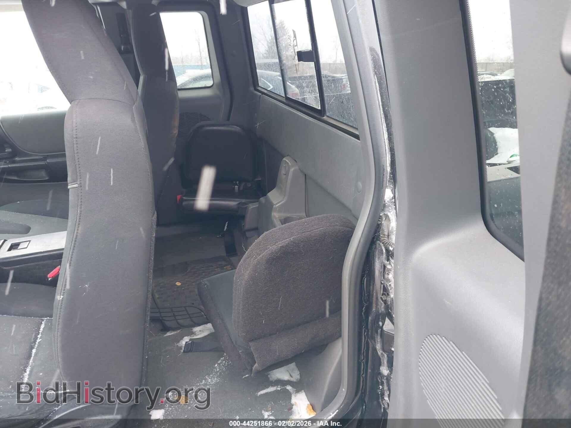 2005 MAZDA B4000 - VIN: 4F4ZR47E05PM06808 - Фото 8