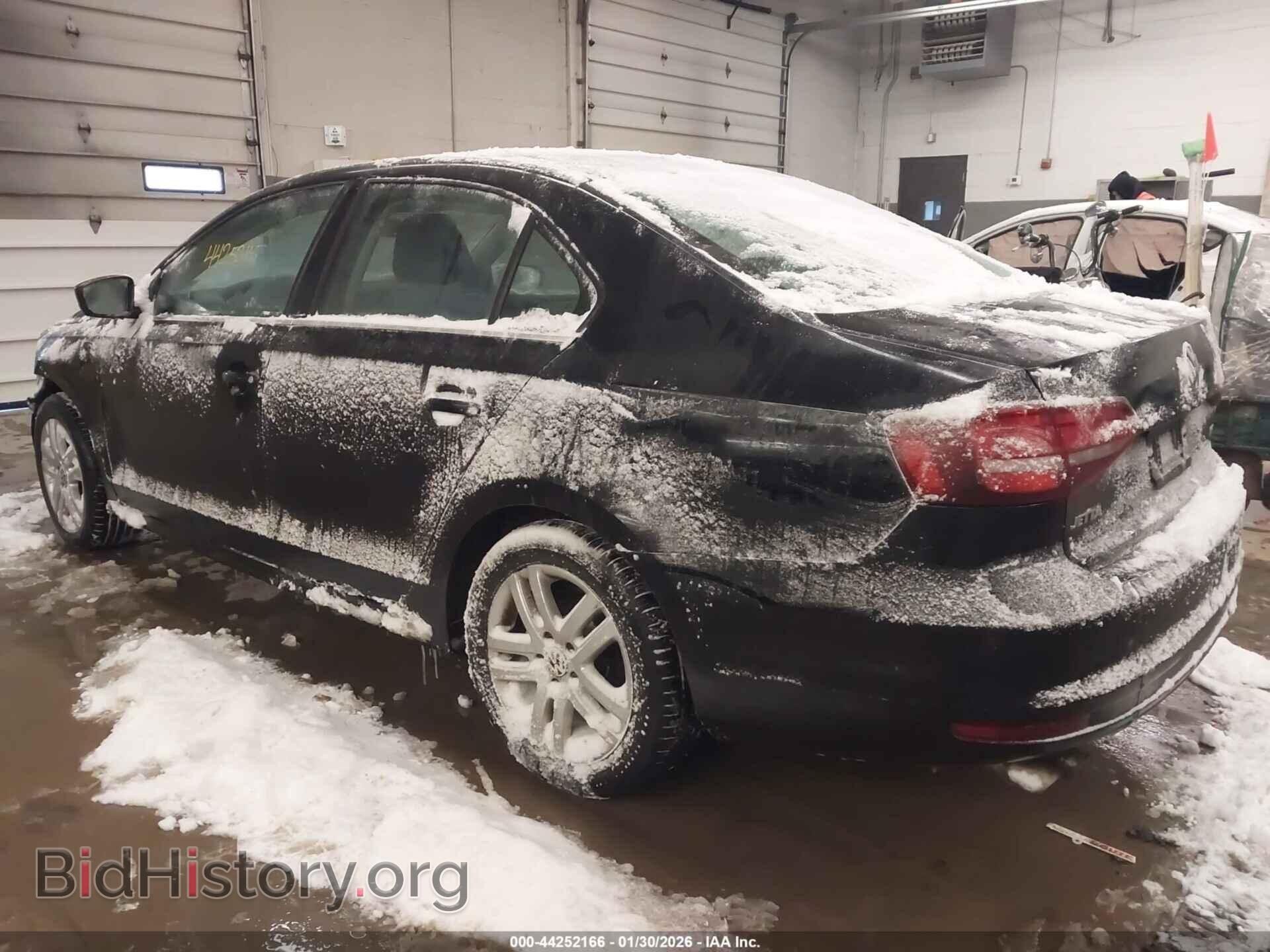 2017 VOLKSWAGEN JETTA - VIN: 3VW2B7AJ9HM214025 - Фото 3