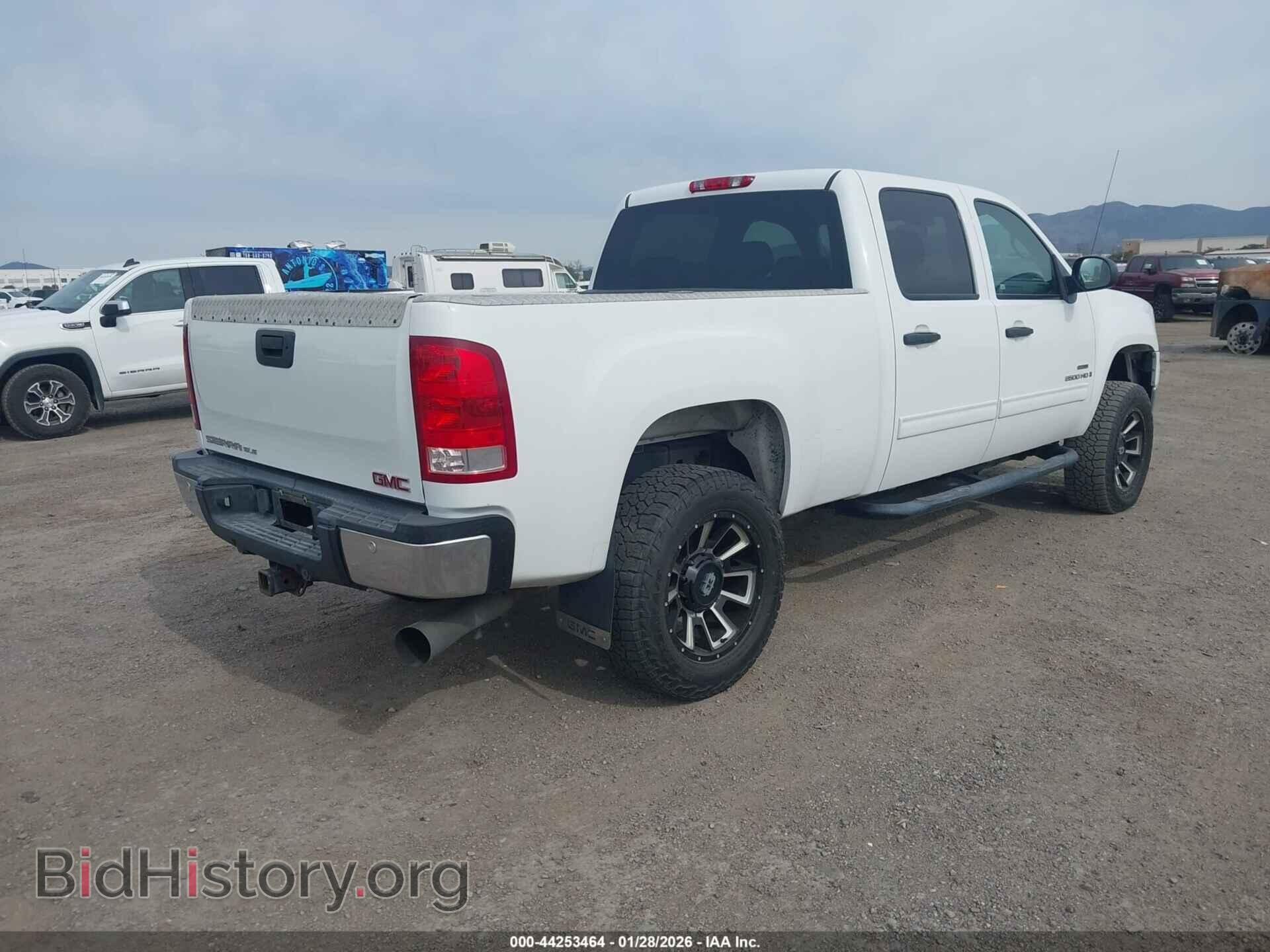 2009 GMC SIERRA 2500HD - VIN: 1GTHC53649F131000 - Фото 4