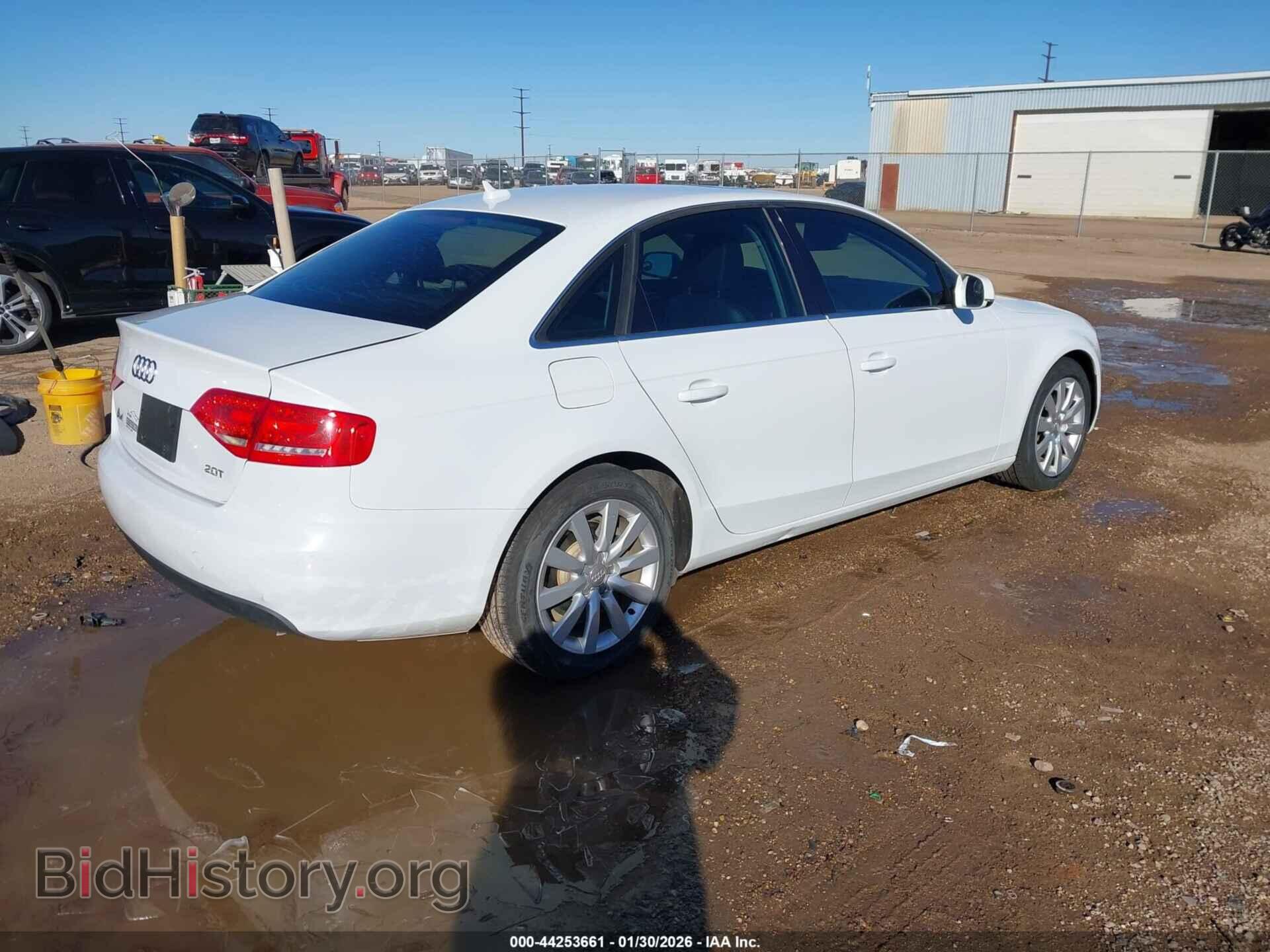 2012 AUDI A4 - VIN: WAUAFAFL7CA117807 - Фото 4