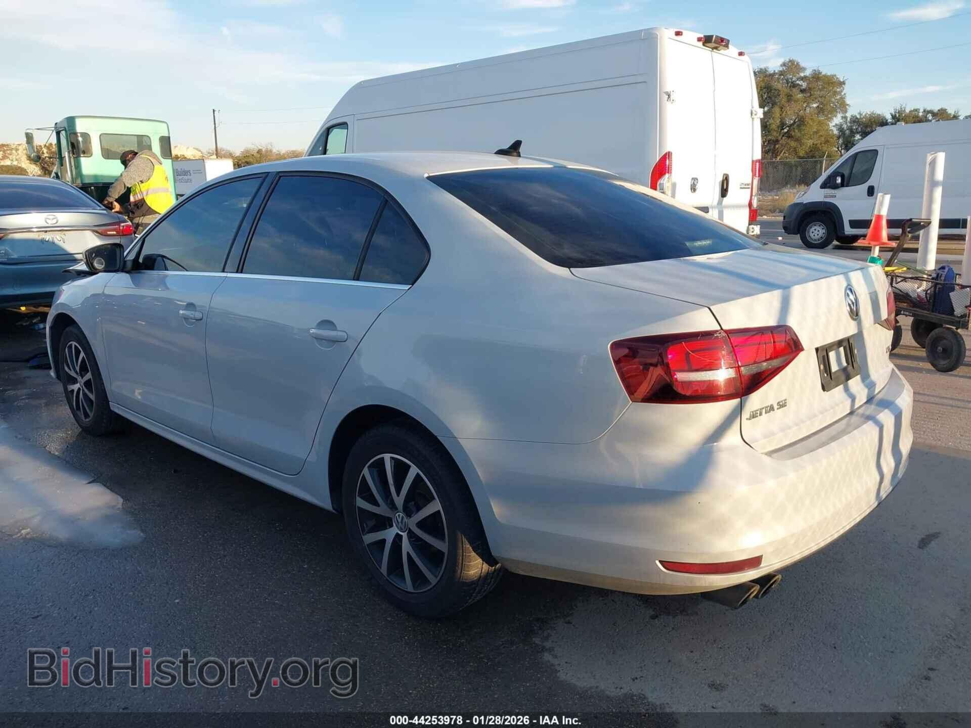 2017 VOLKSWAGEN JETTA - VIN: 3VWDB7AJ1HM312216 - Фото 3