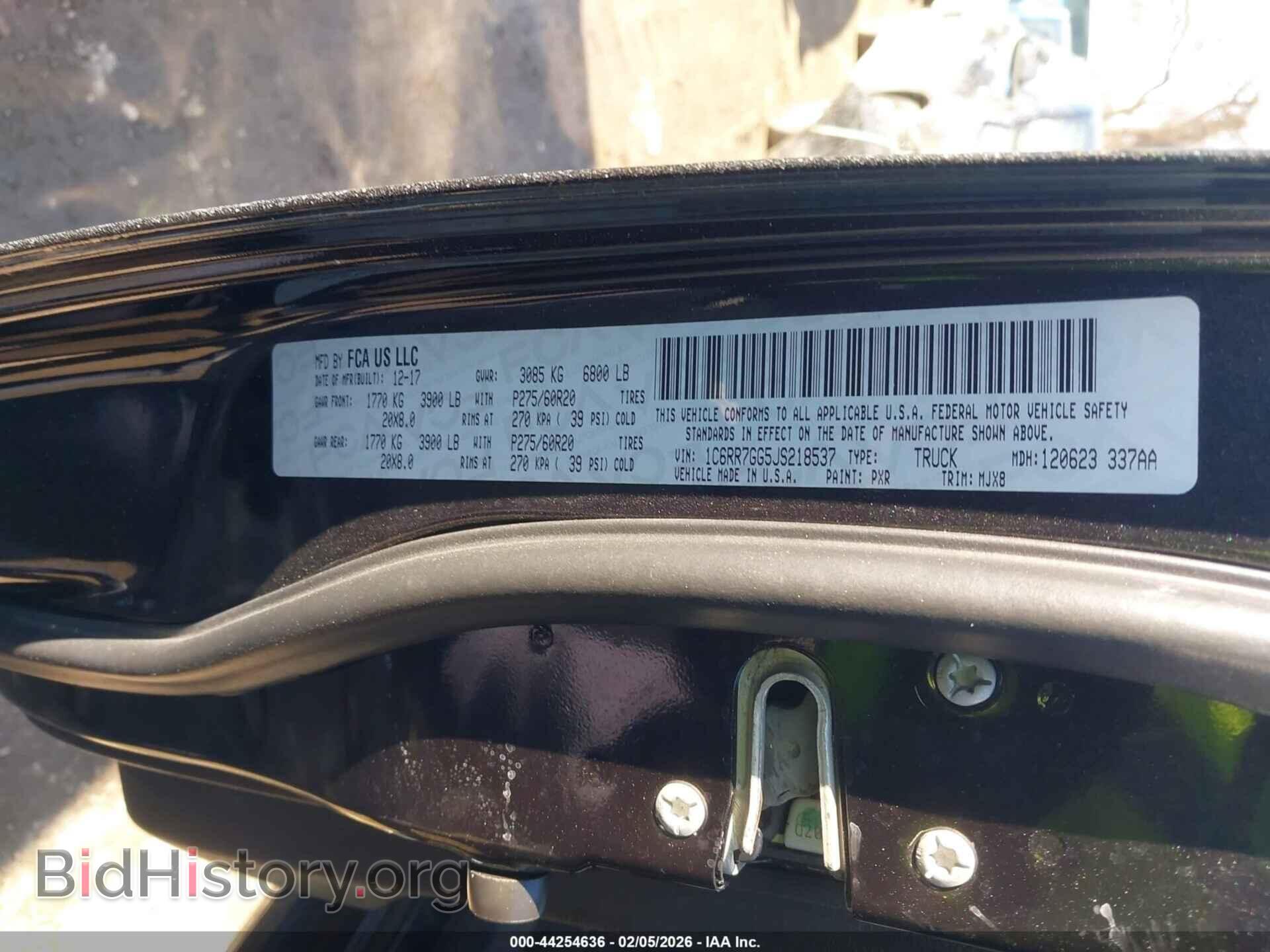 2018 RAM 1500 - VIN: 1C6RR7GG5JS218537 - Фото 9