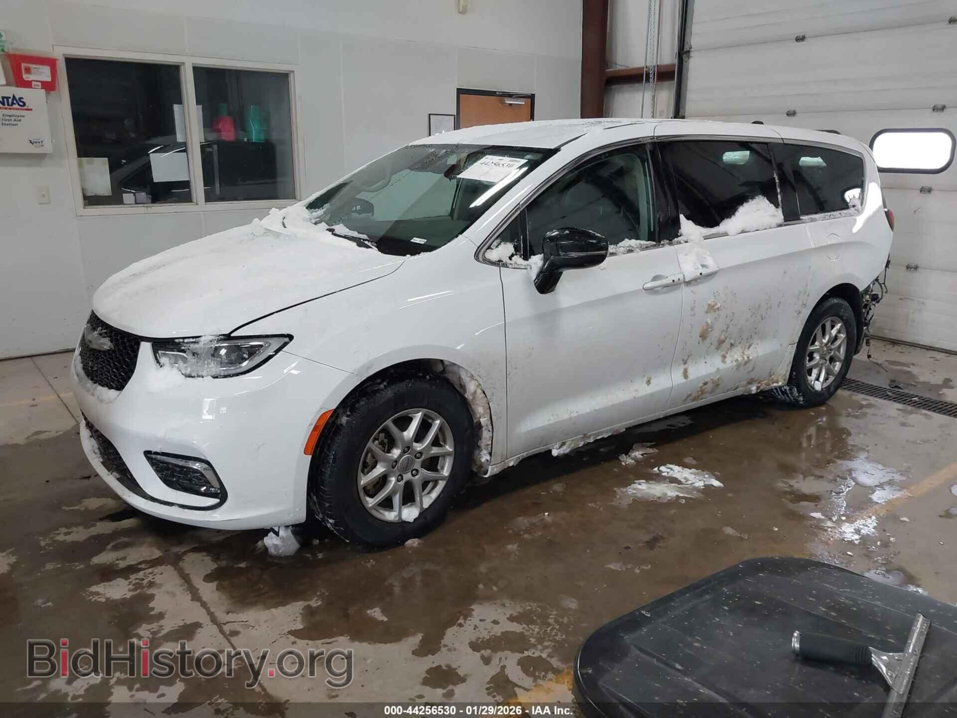 2024 CHRYSLER PACIFICA - VIN: 2C4RC1BG1RR110055 - Фото 2
