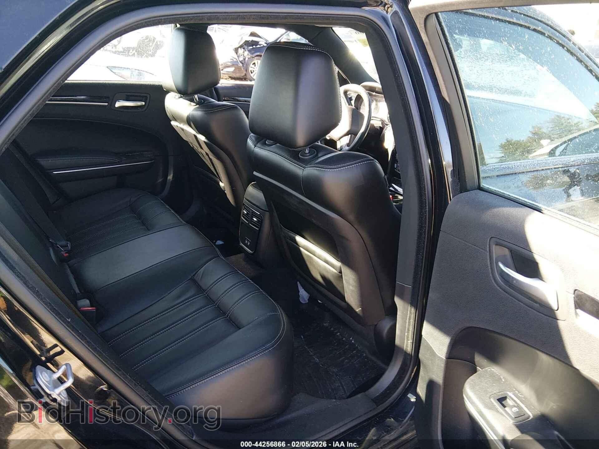 2018 CHRYSLER 300 - VIN: 2C3CCAGG3JH149212 - Фото 8