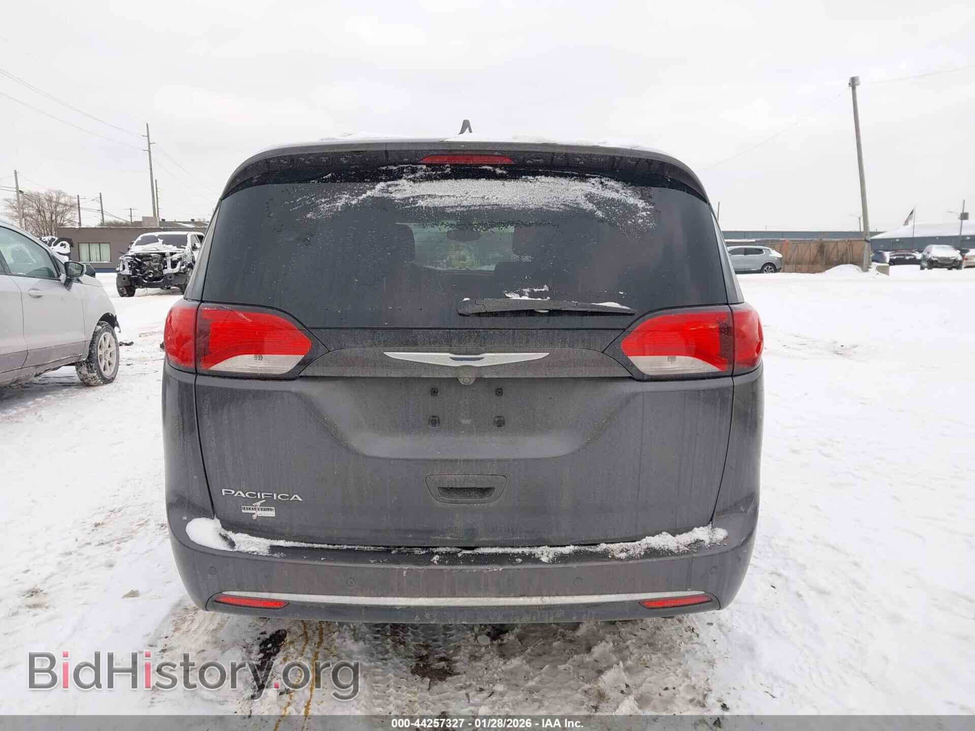 2018 CHRYSLER PACIFICA - VIN: 2C4RC1FG9JR103109 - Photo 16