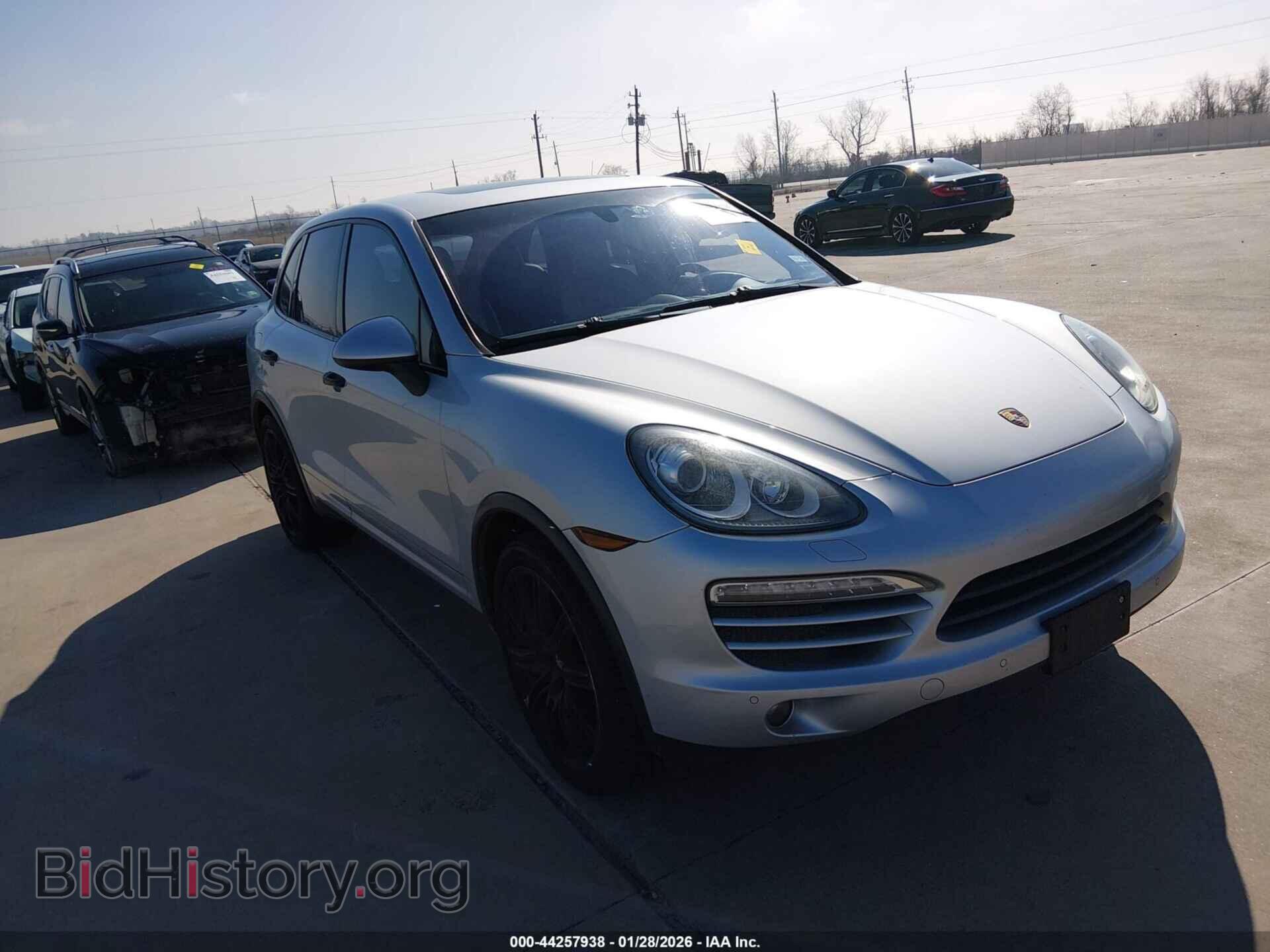 Photo WP1AA2A21CLA07148 - PORSCHE CAYENNE 2012