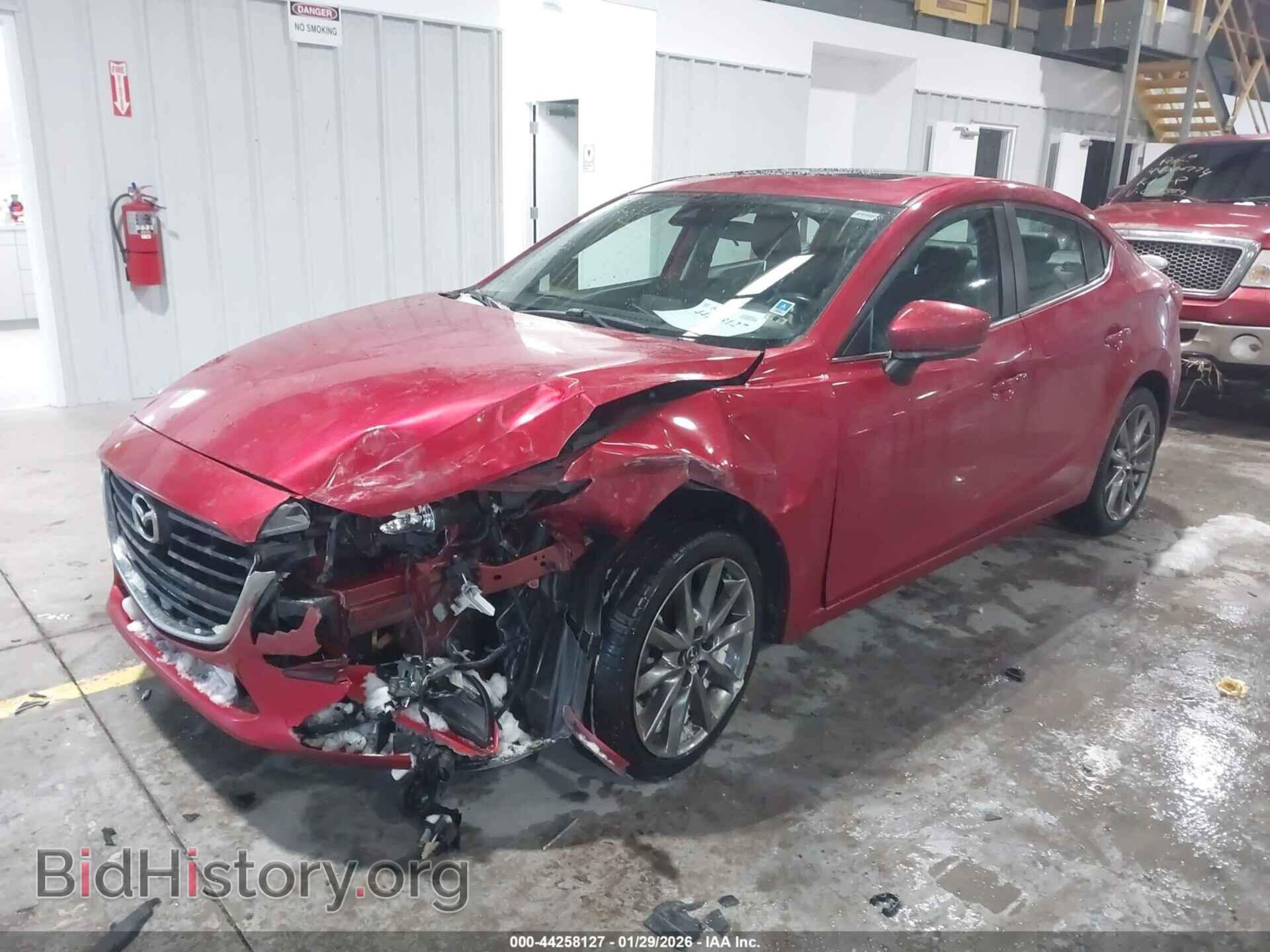 2018 MAZDA MAZDA3 - VIN: 3MZBN1V31JM245517 - Фото 2