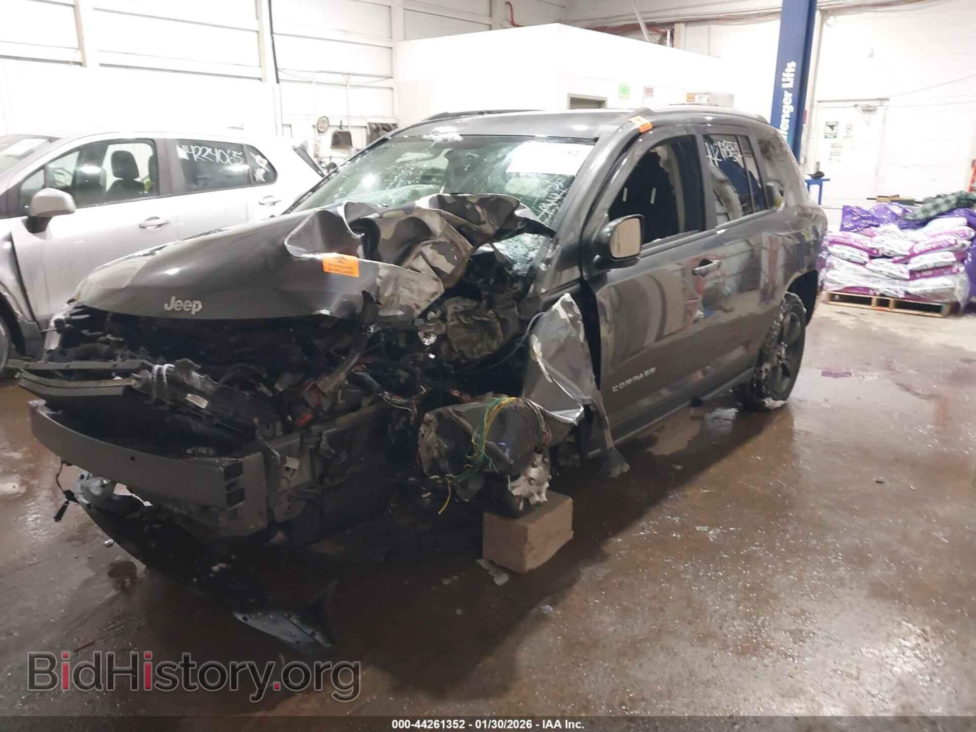 2016 JEEP COMPASS - VIN: 1C4NJCBB0GD732571 - Фото 2