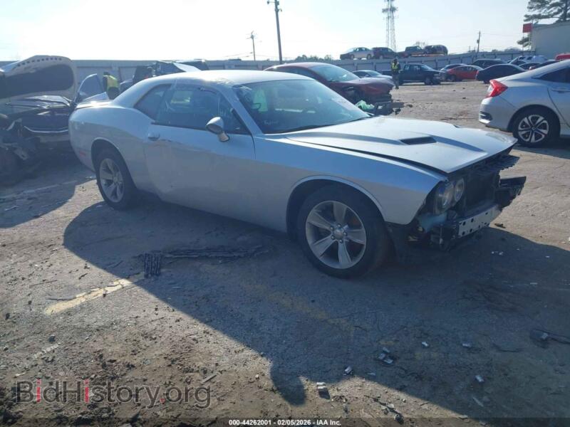 2020 Dodge CHALLENGER SXT (VIN 2C3CDZAG4LH105369) — фото 1 из 18, IAAI, повреждение: оба бока