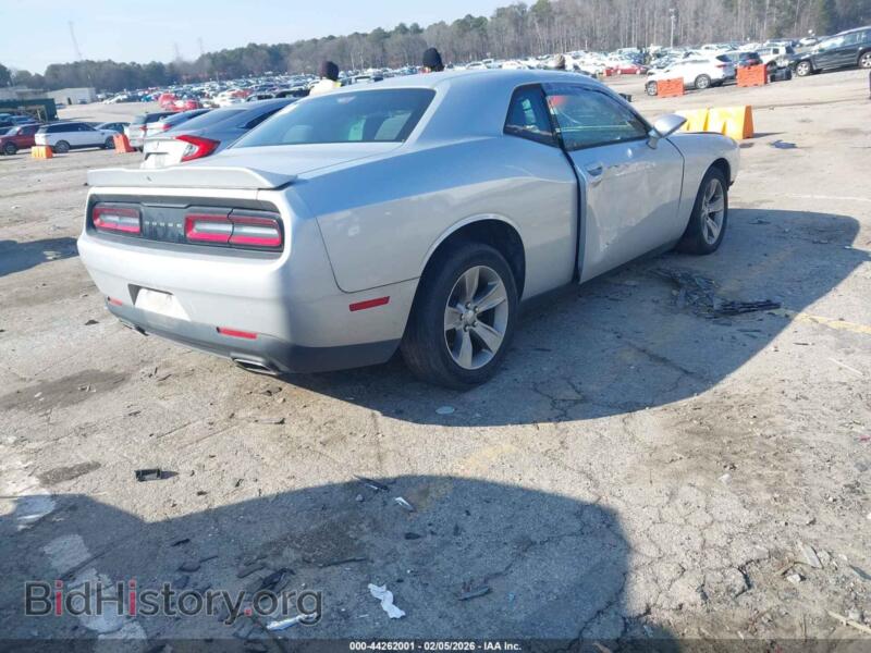 2020 Dodge CHALLENGER (VIN 2C3CDZAG4LH105369) — фото 4 из 18