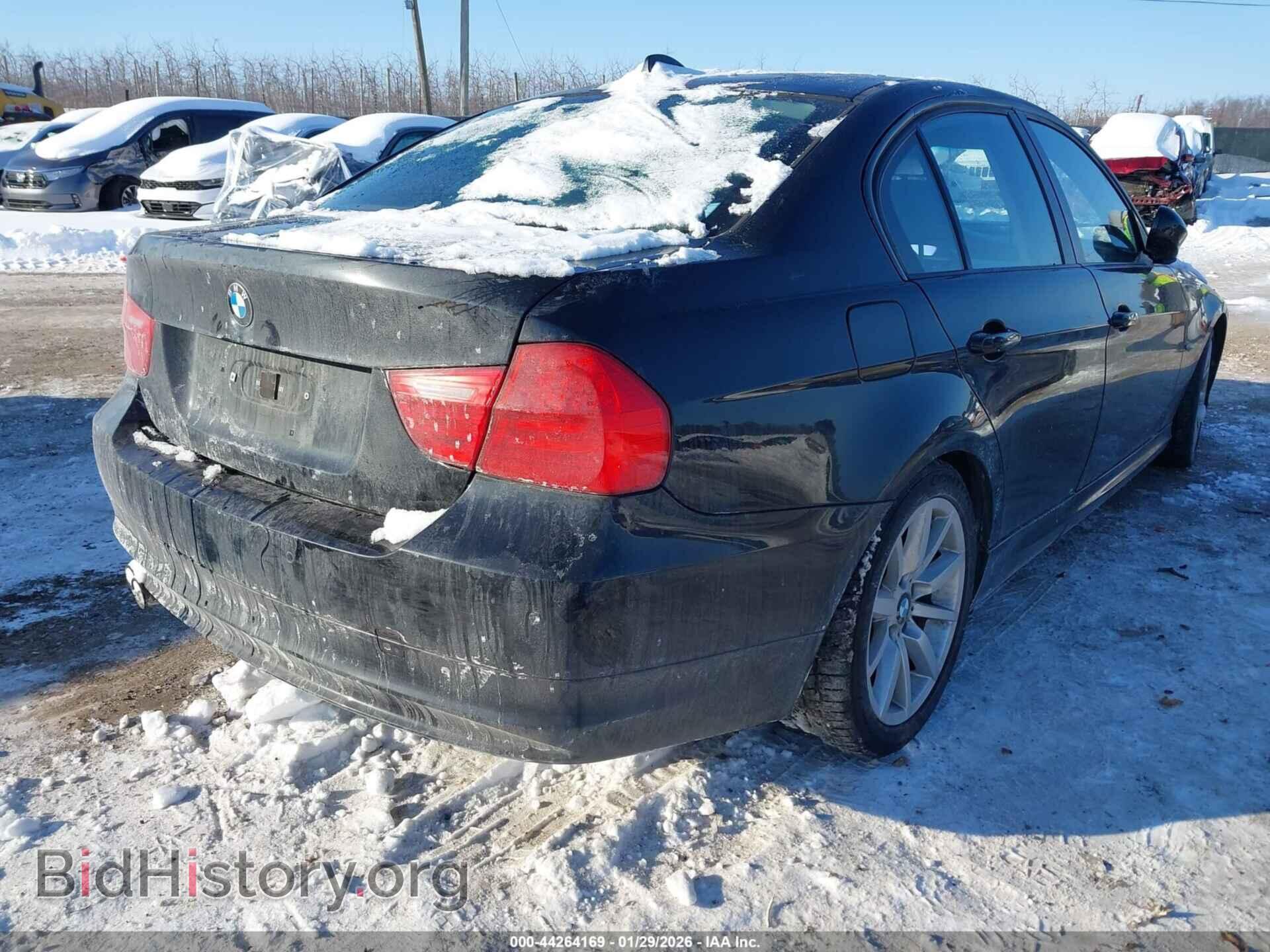 2010 BMW 328I - VIN: WBAPH7C54AE125916 - Фото 4