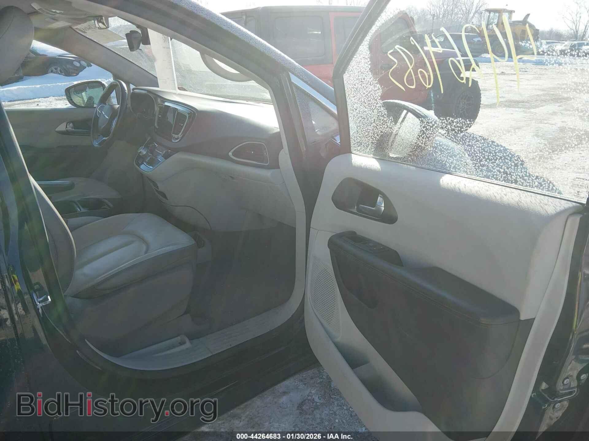 2017 CHRYSLER PACIFICA - VIN: 2C4RC1BG2HR688471 - Фото 5