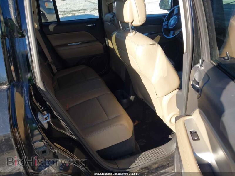 2014 Jeep COMPASS (VIN 1C4NJCEA5ED790062) — photo 8 of 12