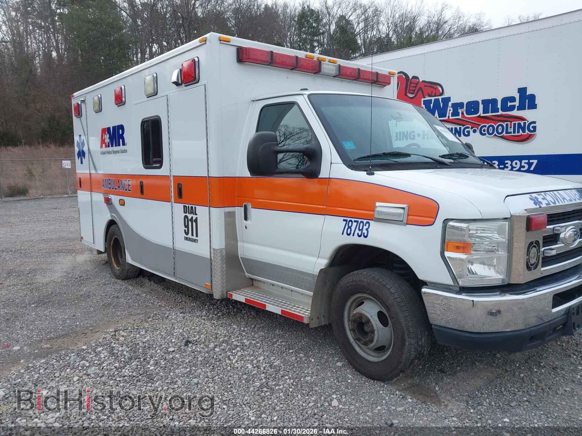 Photo 1FDWE3FS7EDA78793 - FORD E-350 CUTAWAY 2014