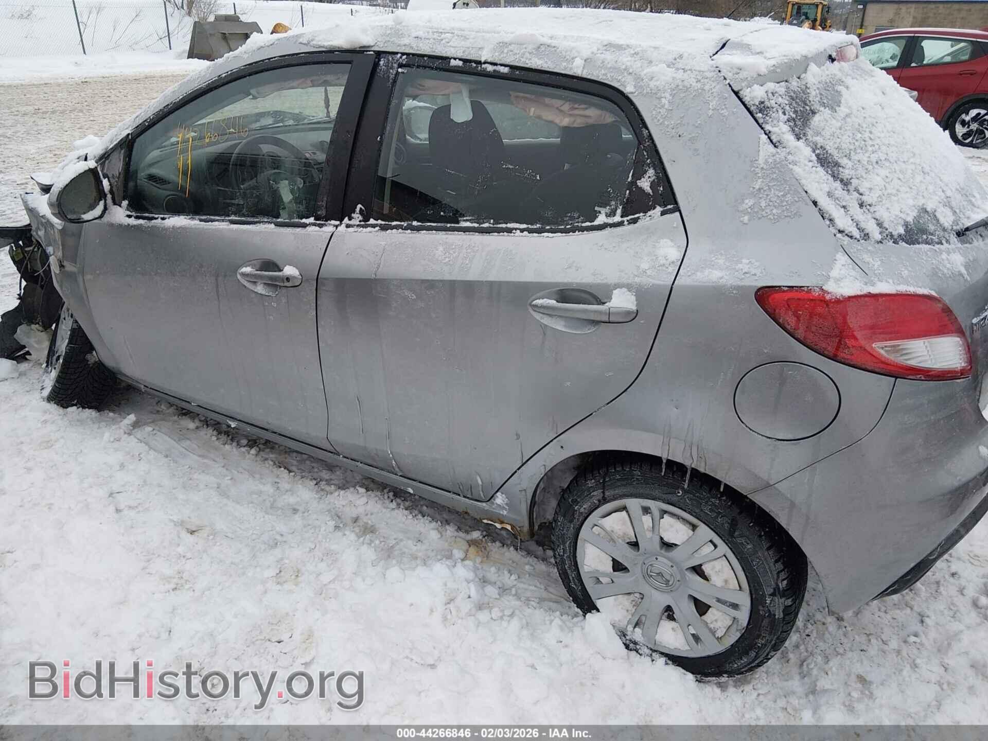 2011 MAZDA MAZDA2 - VIN: JM1DE1HZ0B0104647 - Фото 3
