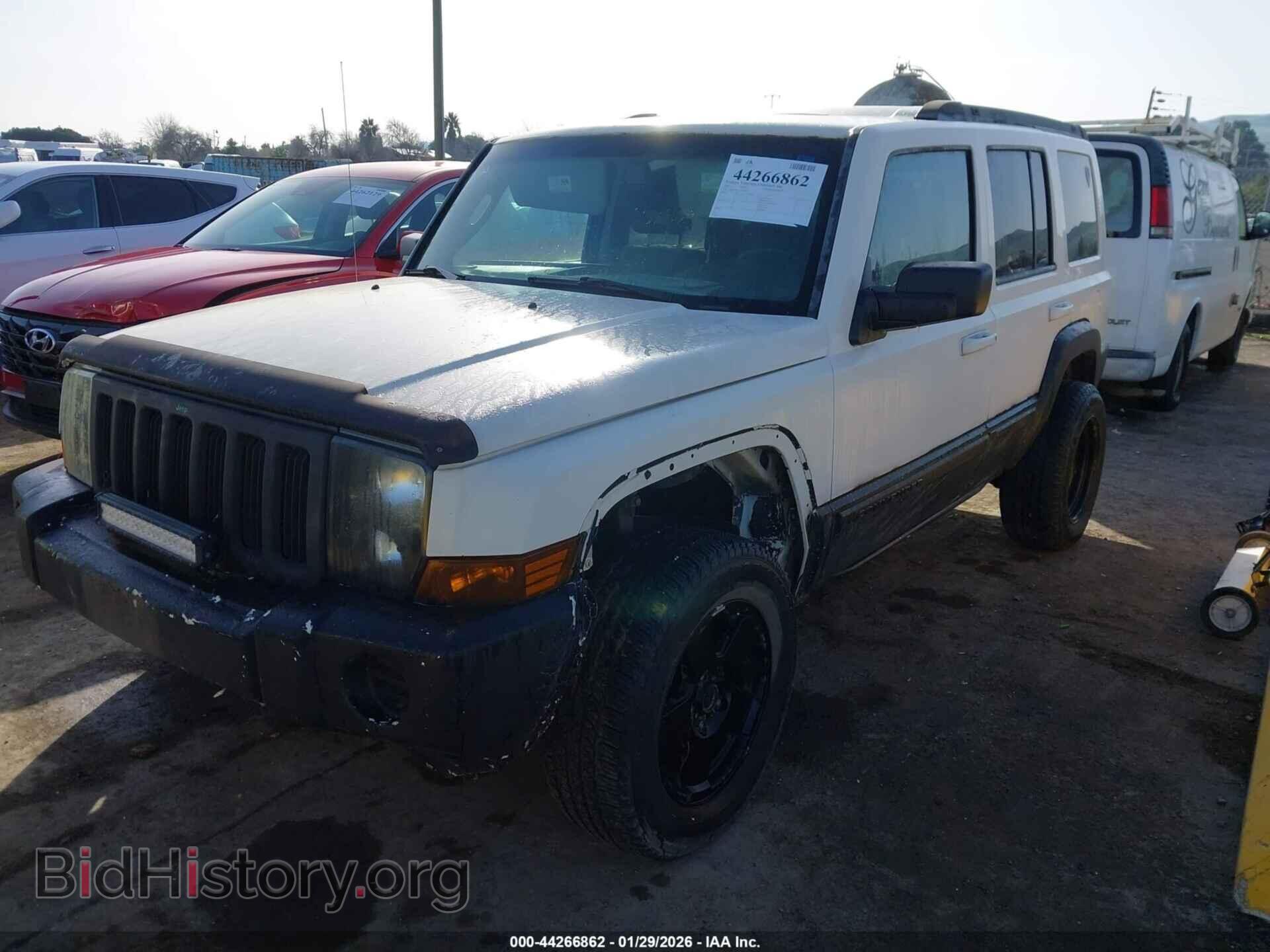 2007 JEEP COMMANDER - VIN: 1J8HG48K17C598029 - Photo 2